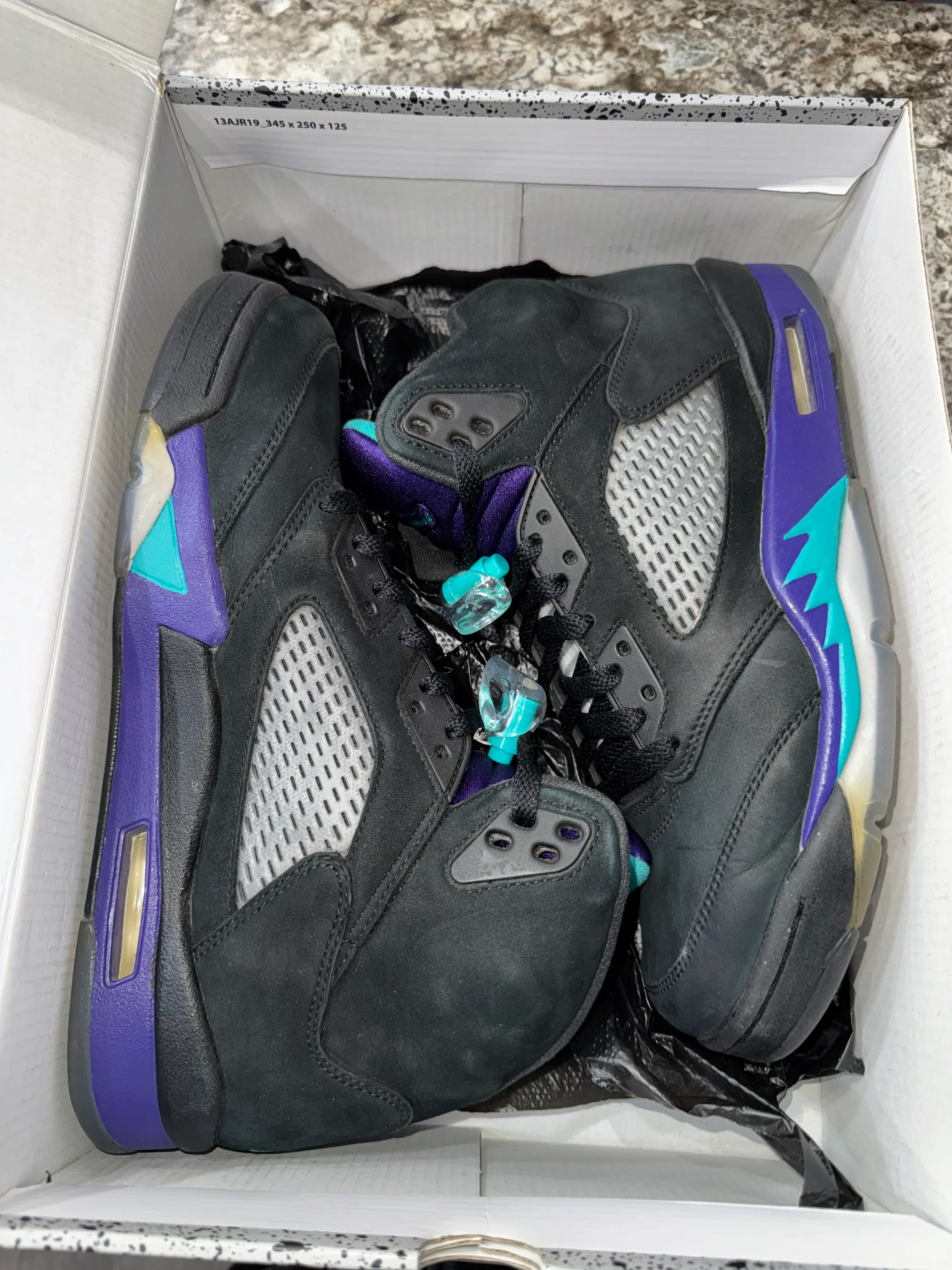Jordan 5 Retro Black Grape (2013) - Image 4