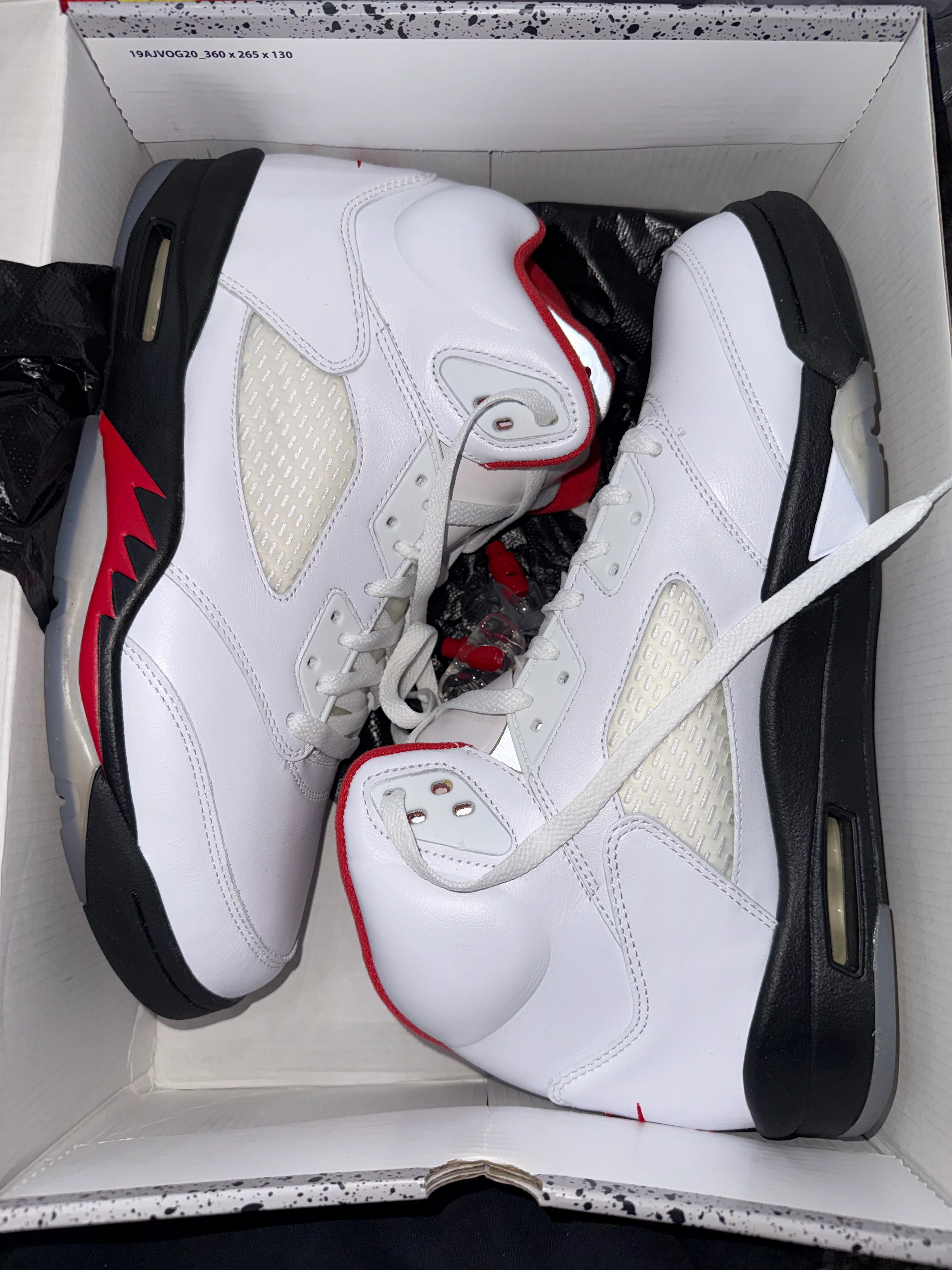 Jordan 5 Retro Fire Red Silver Tongue (2020) - Image 5