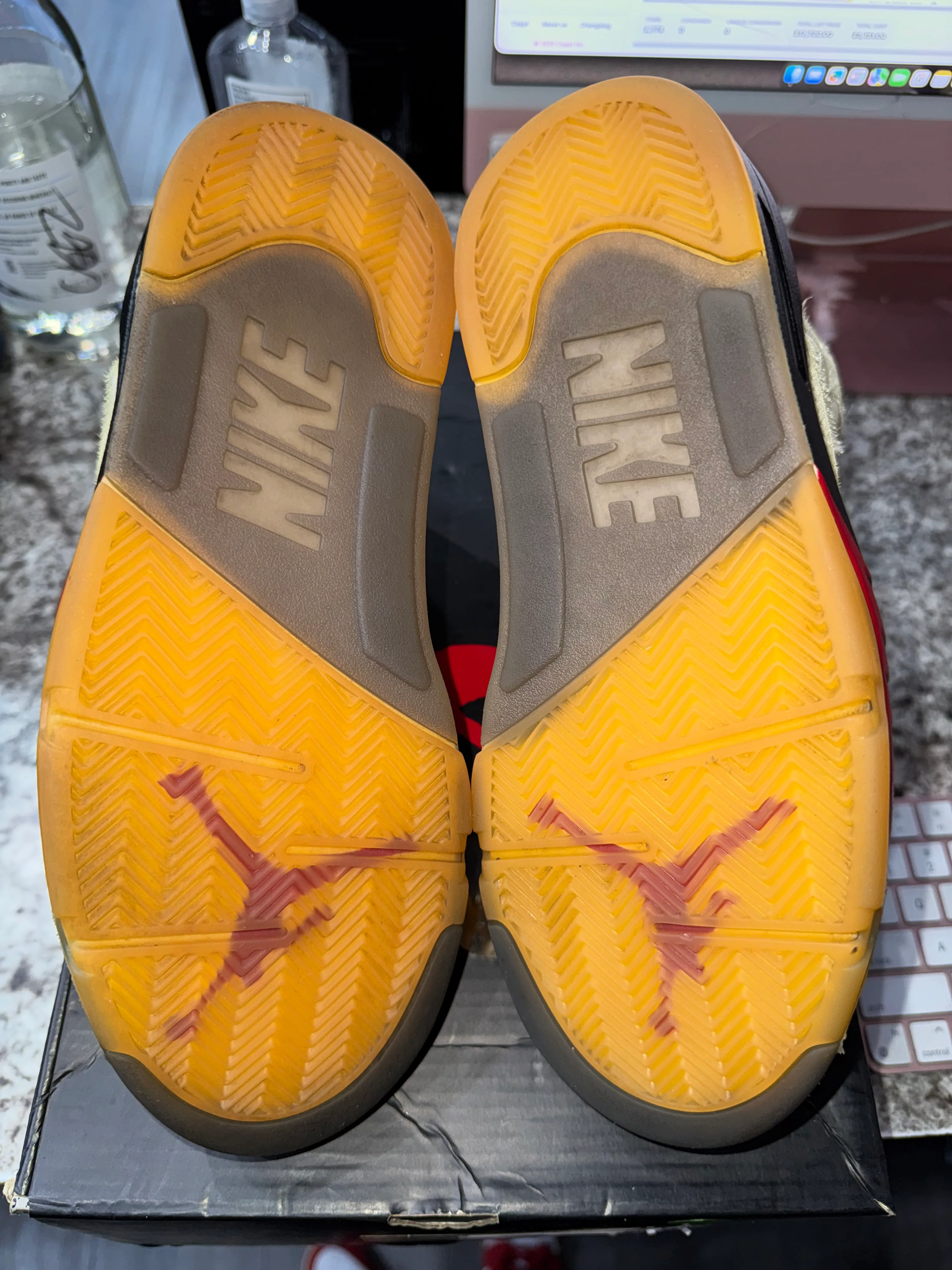 Jordan 5 Retro Off-White Sail (DAMAGED BOX) - Image 5