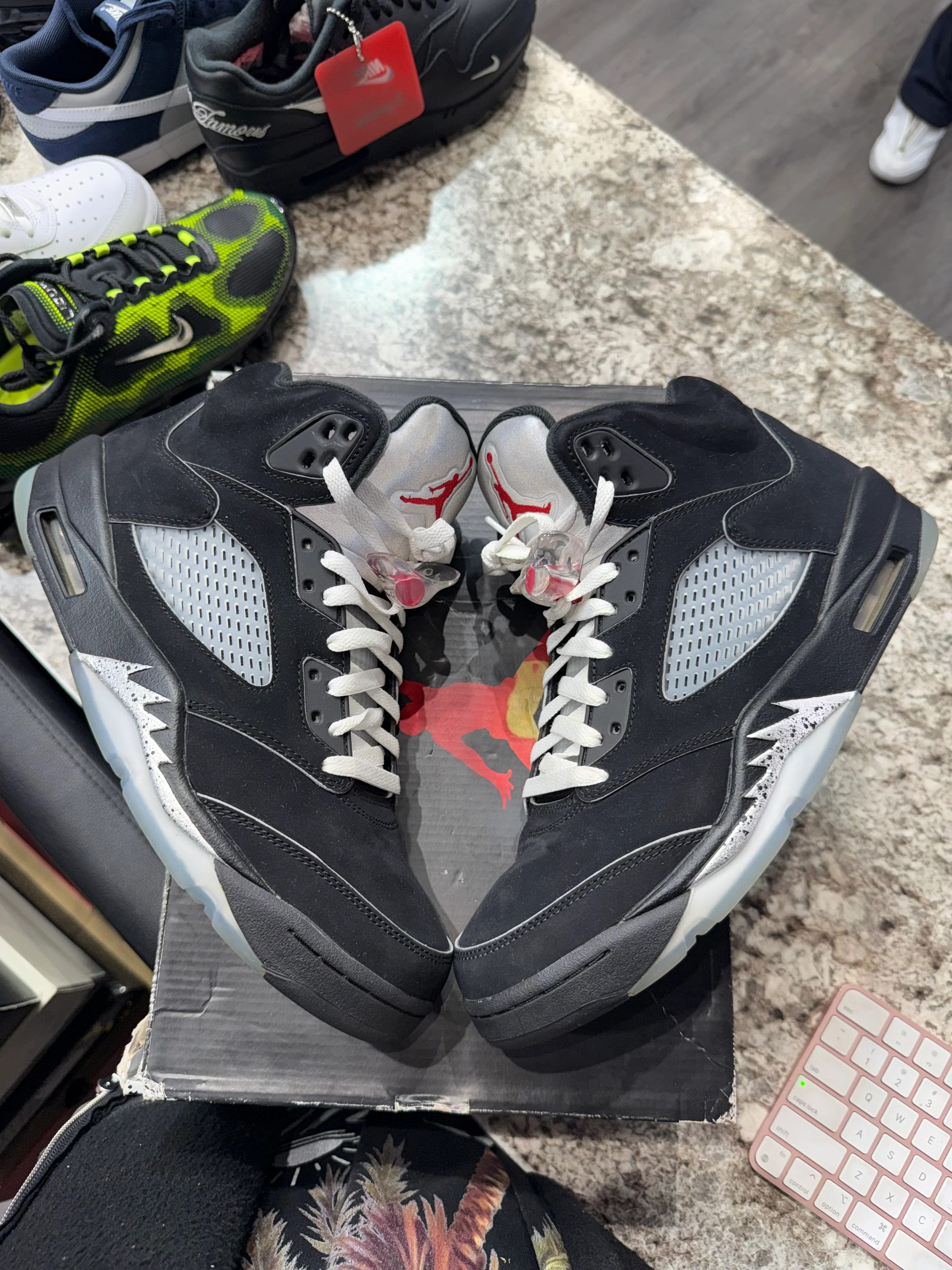 Jordan 5 Retro OG Black Metallic Reimagined - Image 2