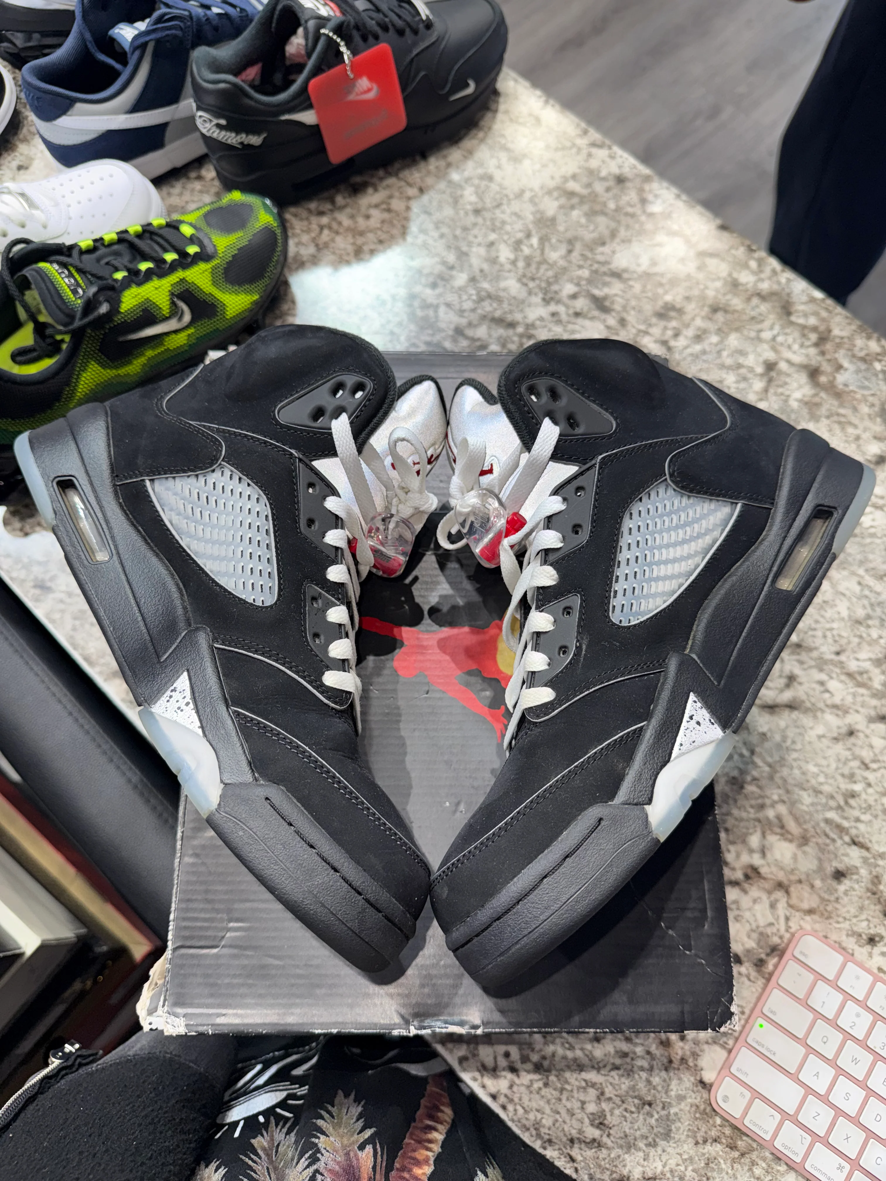 Jordan 5 Retro OG Black Metallic Reimagined - Image 3