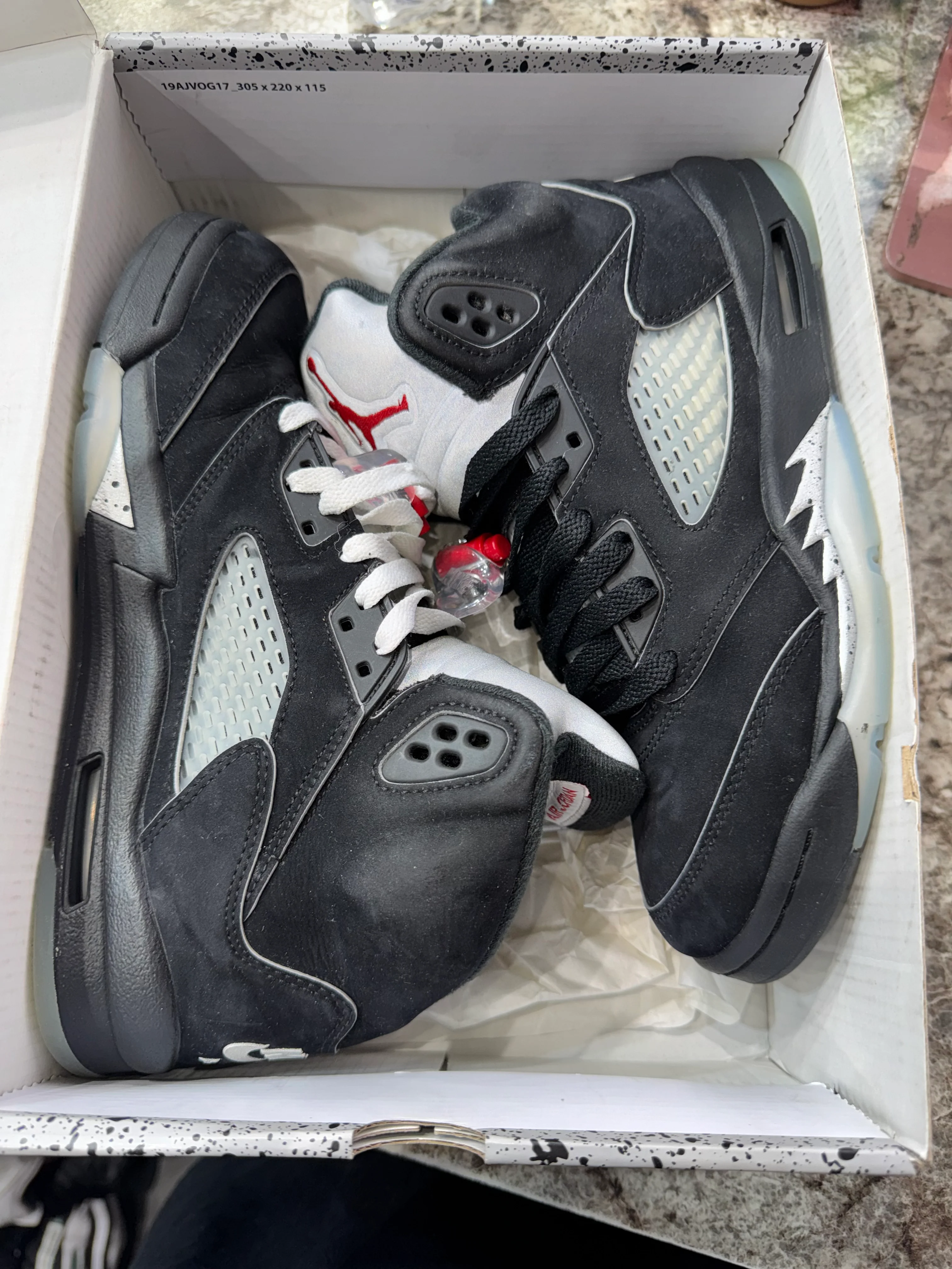 Jordan 5 Retro OG Black Metallic Reimagined (GS) (DAMAGED BOX) - Image 6
