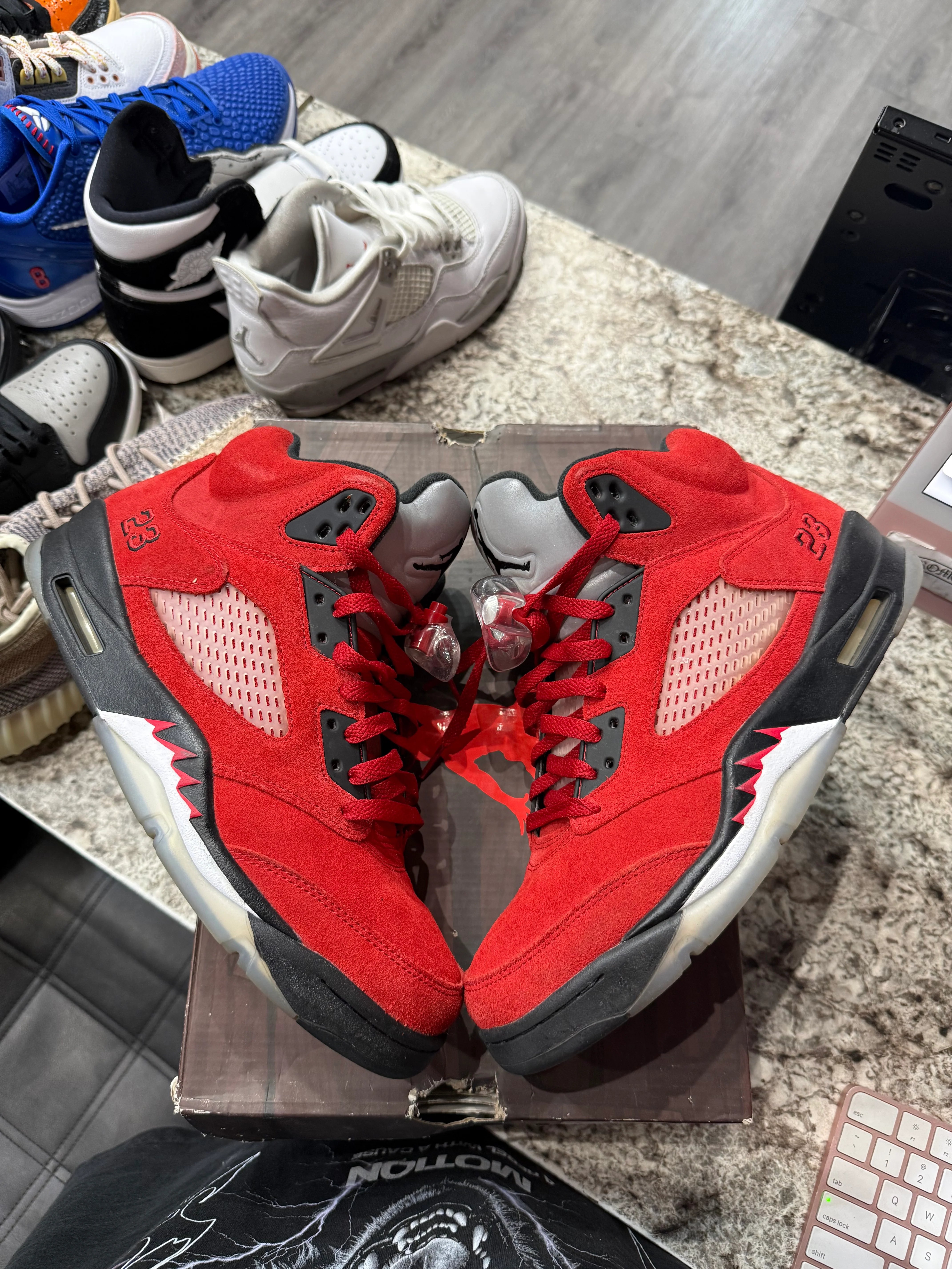 Jordan 5 Retro Raging Bull Red (2021) - Image 3