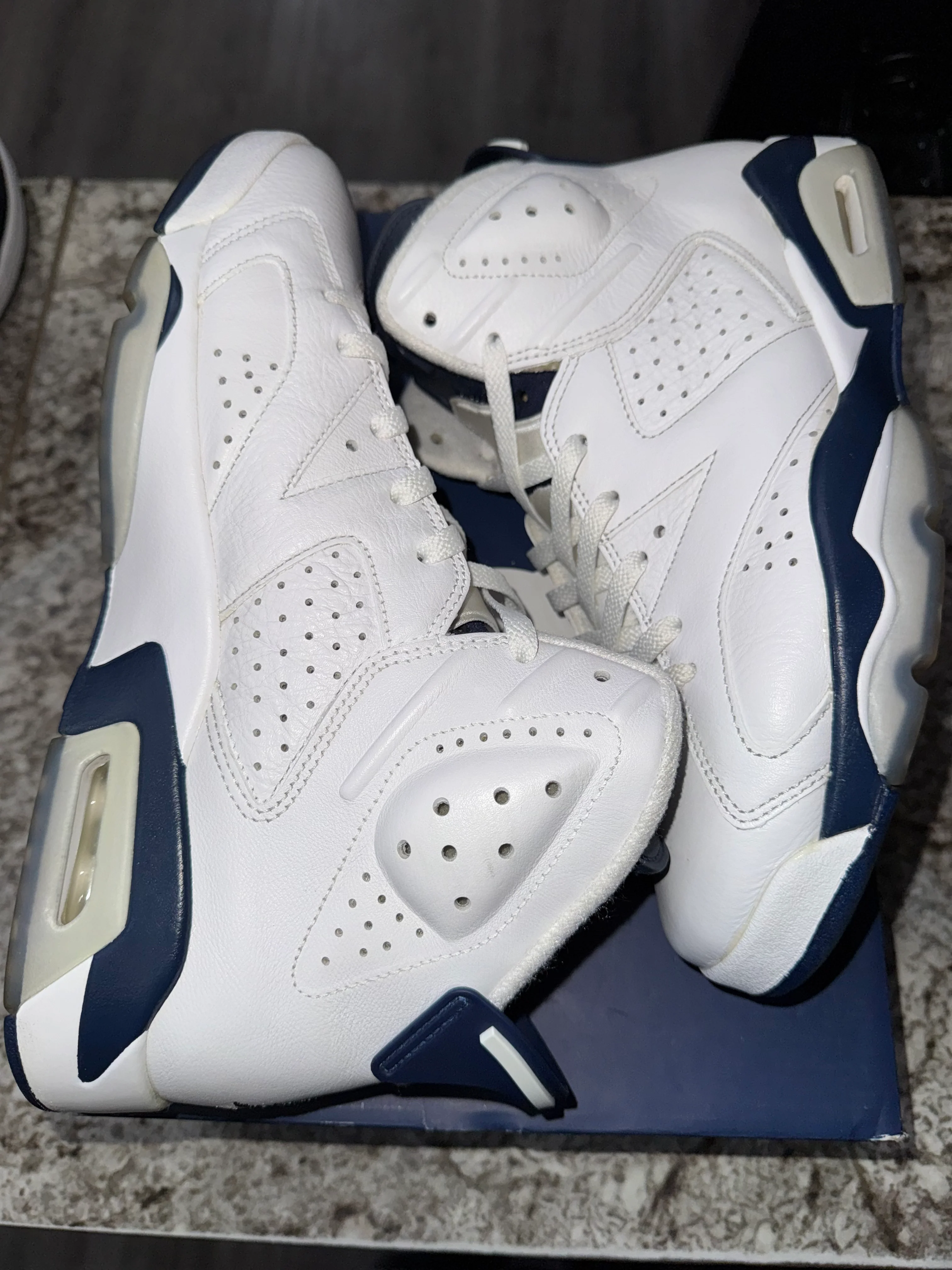 Jordan 6 Retro Midnight Navy (2022) - Image 2