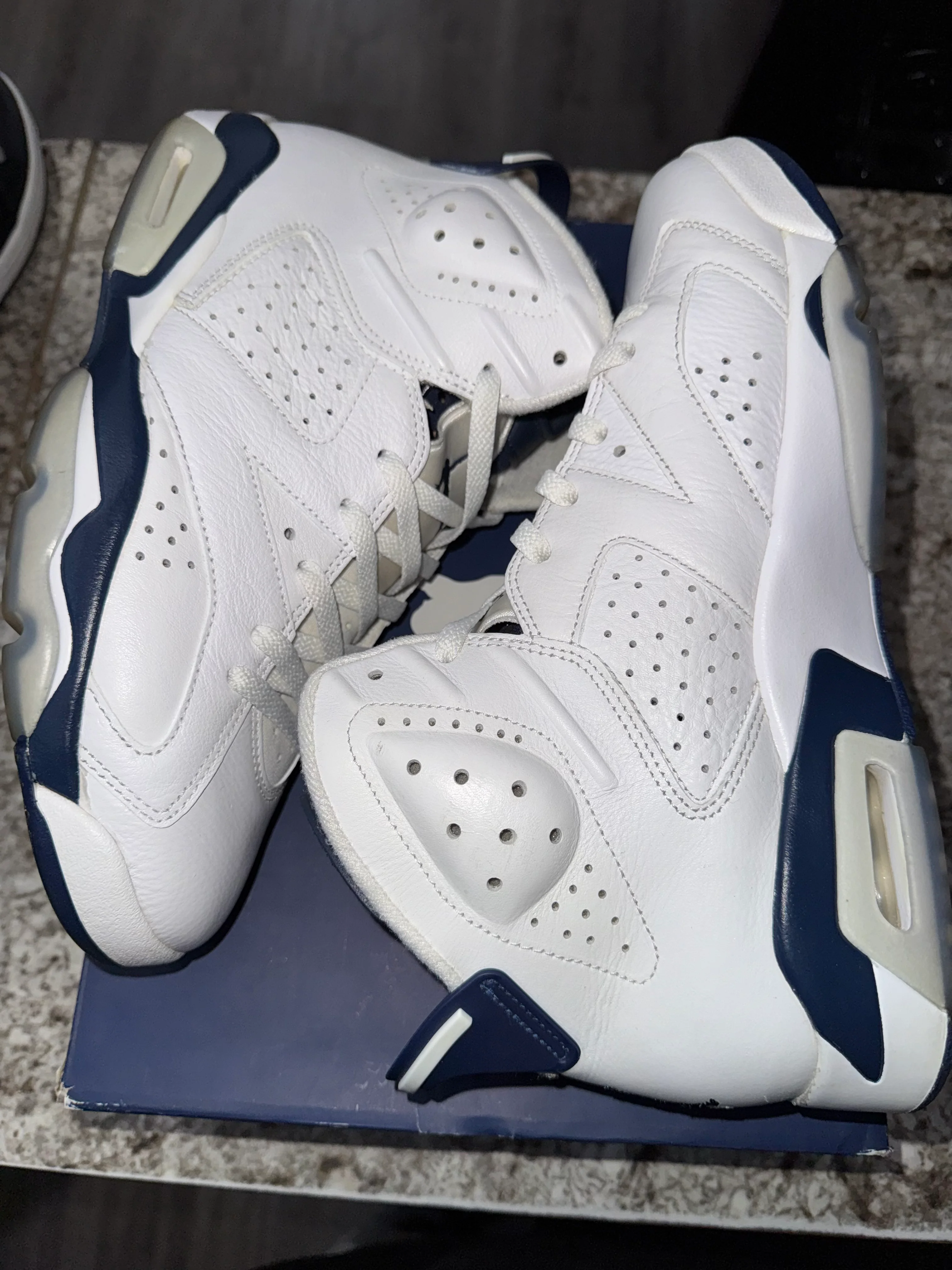 Jordan 6 Retro Midnight Navy (2022) - Image 4