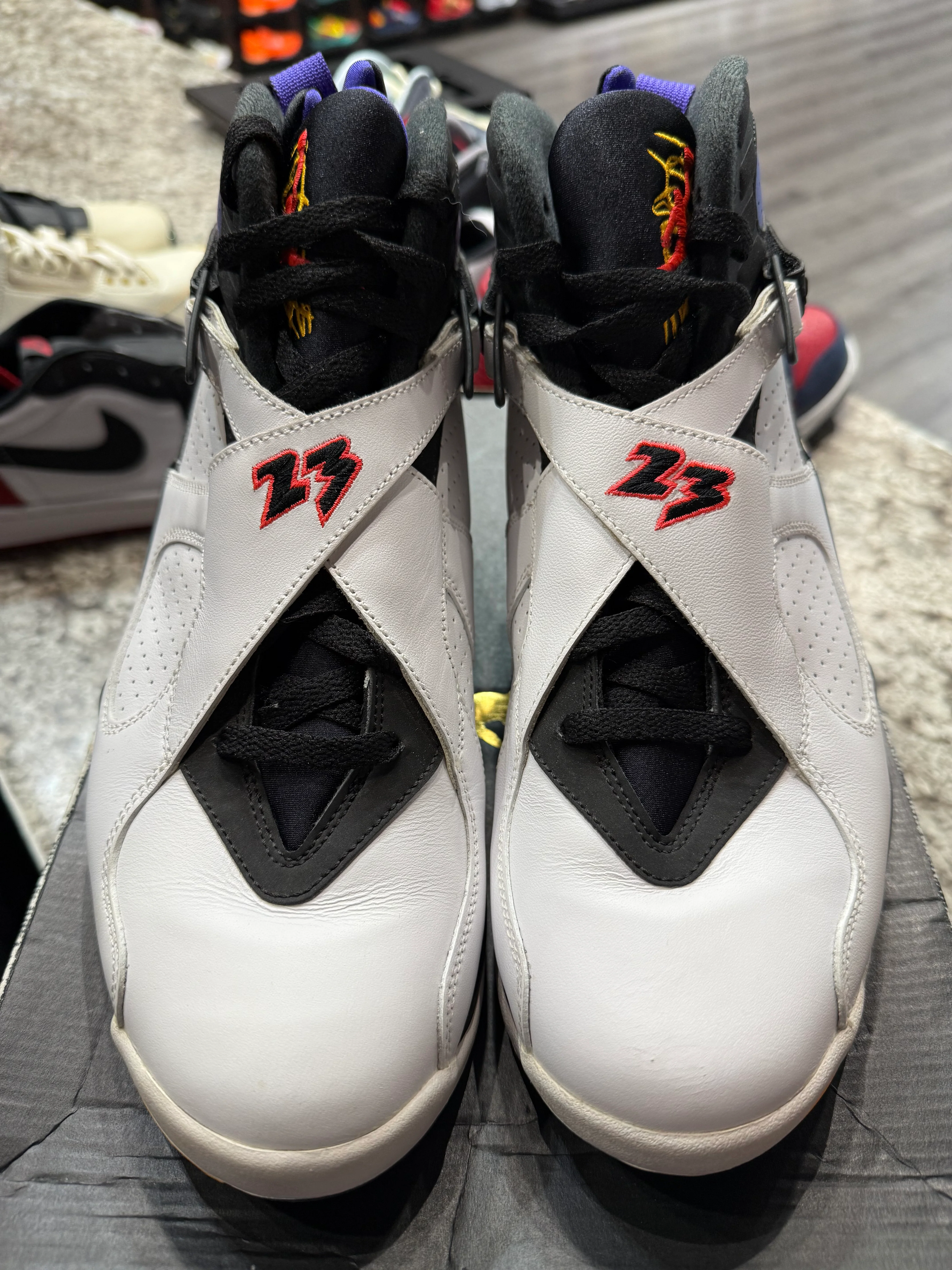 Jordan 8 Retro Three Peat - Image 2