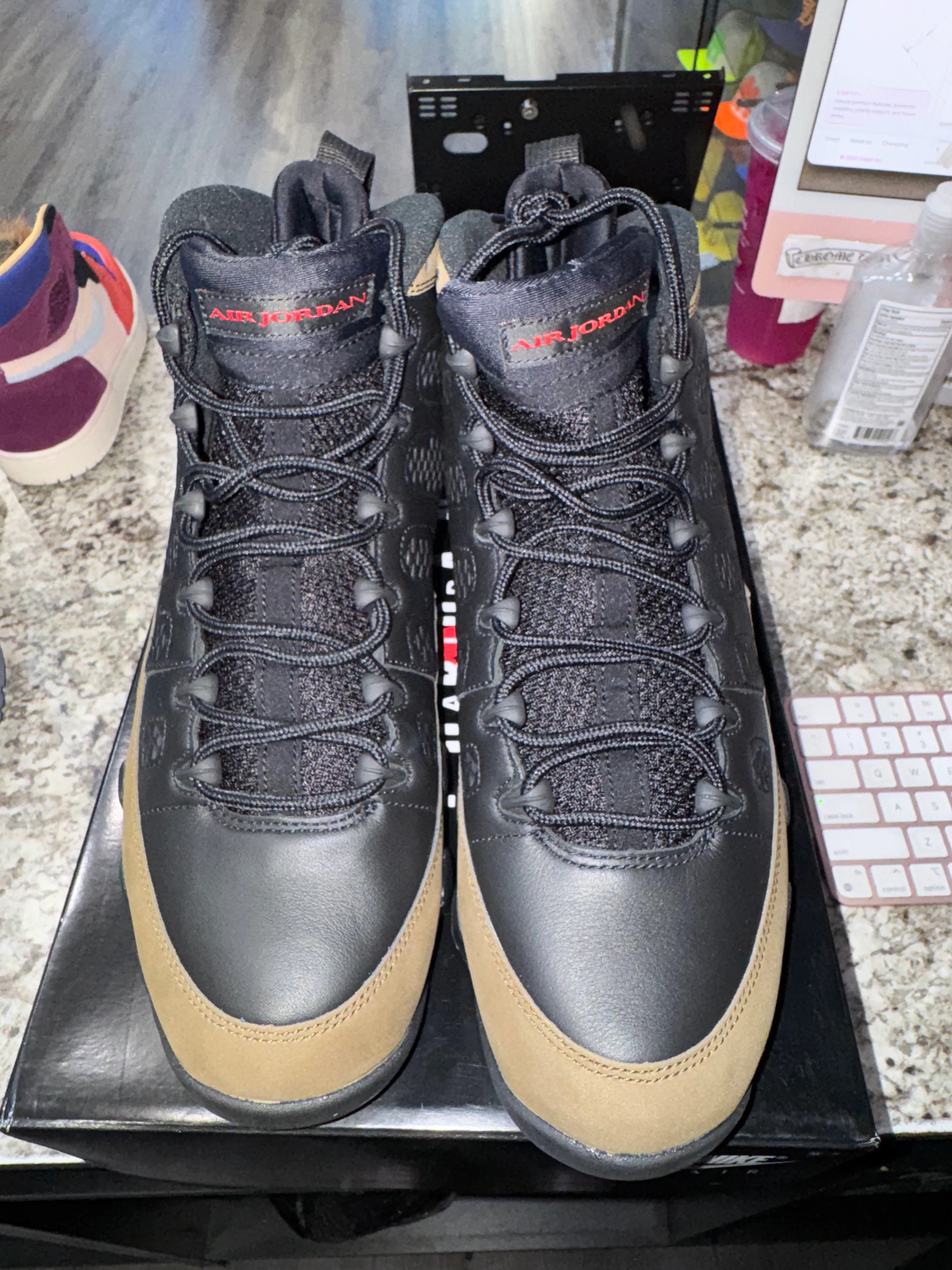 Jordan 9 Retro Olive (2024) - Image 2
