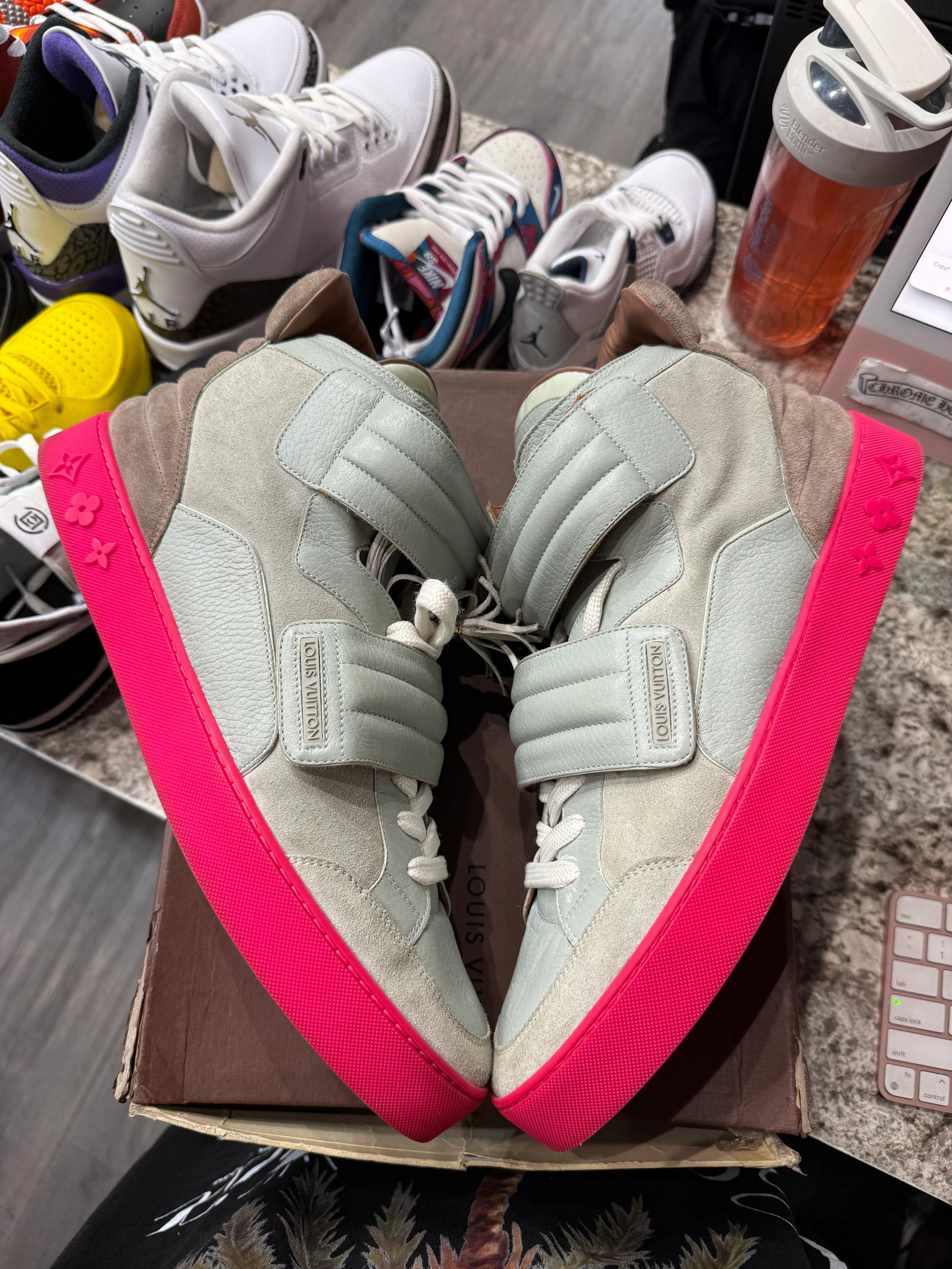 Louis Vuitton Jaspers Kanye Patchwork Zen Grey Pink - Image 3
