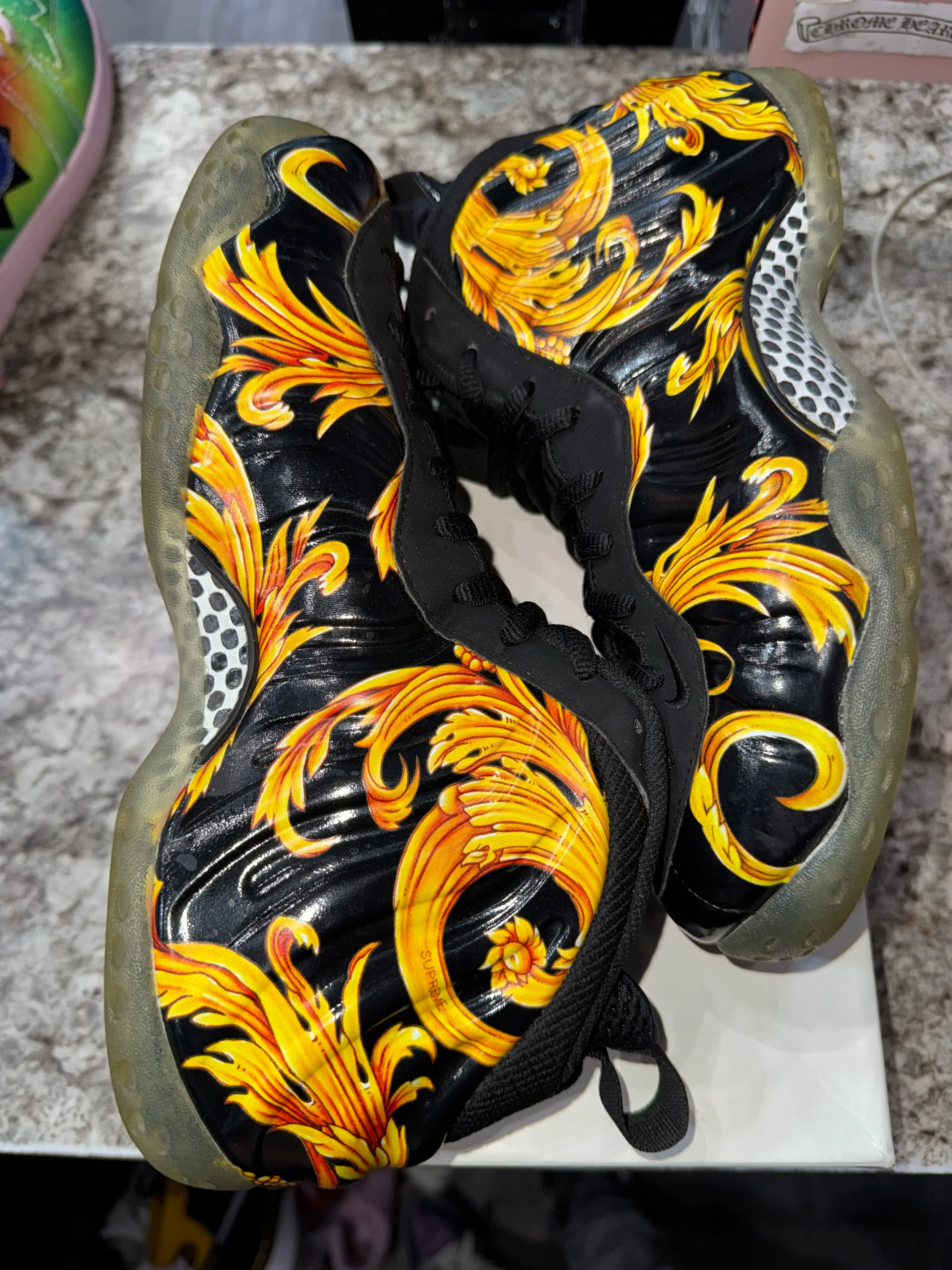 Nike Air Foamposite One Supreme Black (DAMAGED BOX) - Image 4