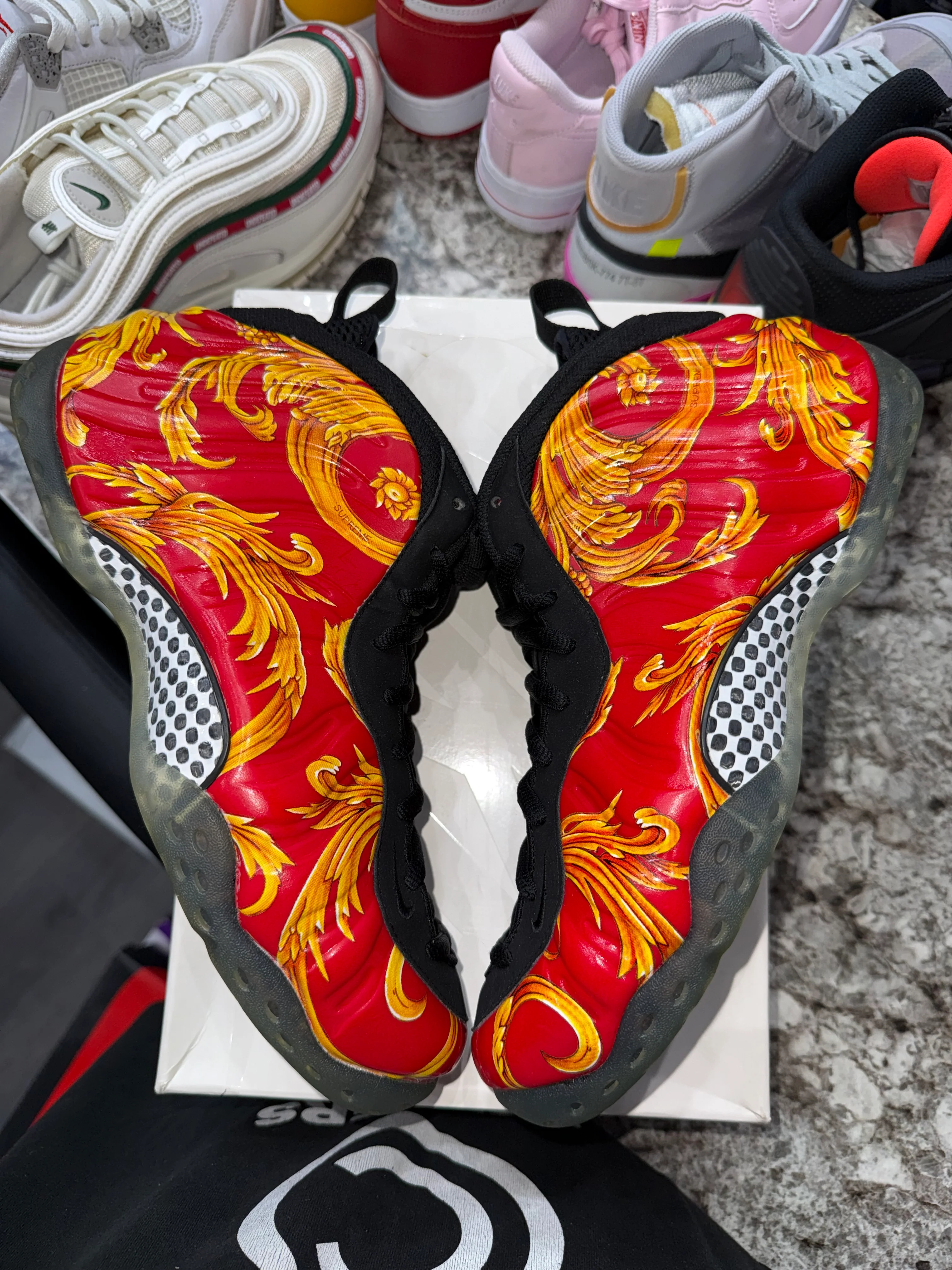 Nike Air Foamposite One Supreme Red - Image 3