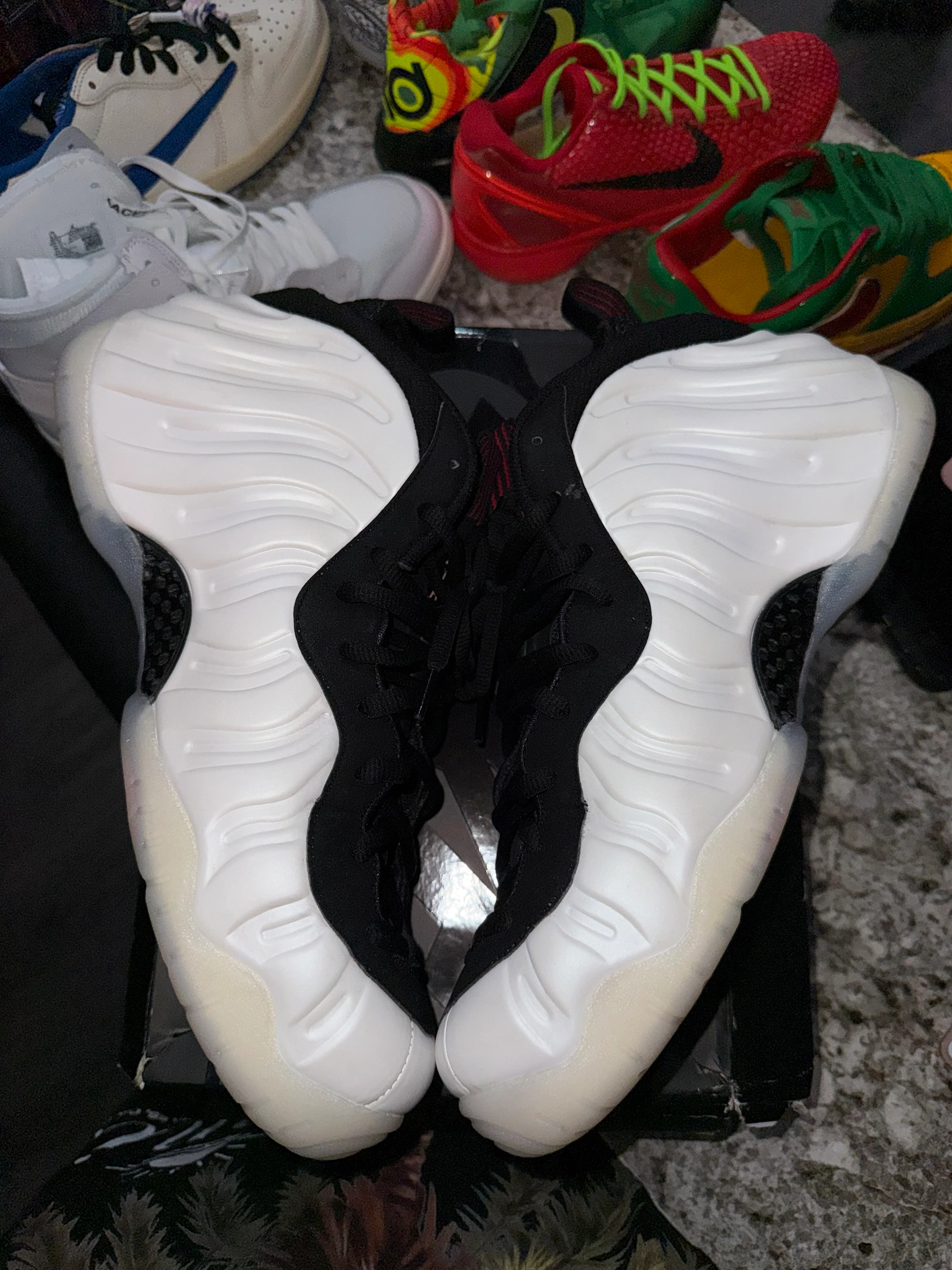 Nike Air Foamposite Pro Pearl (2025) - Image 3