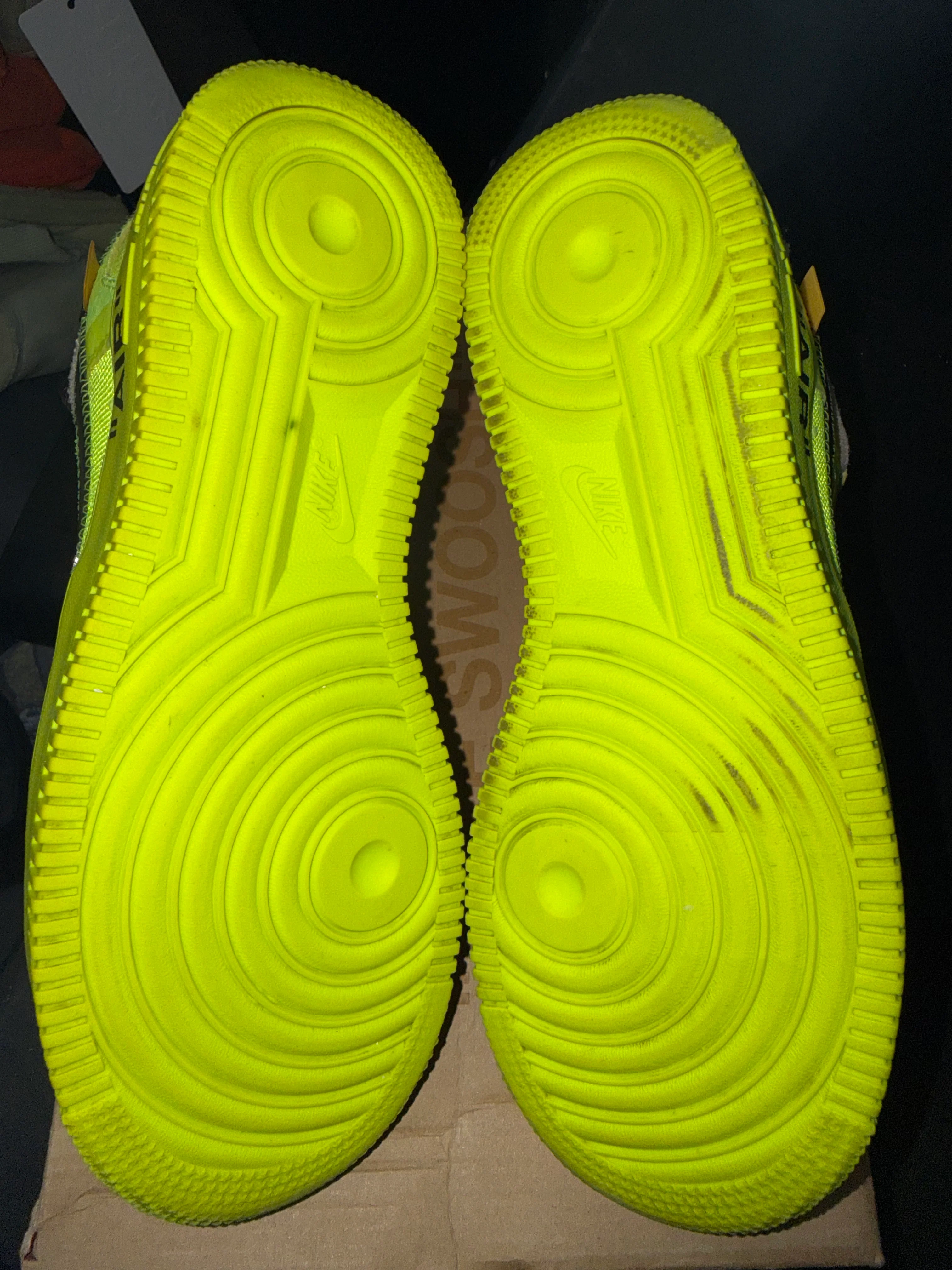 Nike Air Force 1 Low Off-White Volt - Image 4