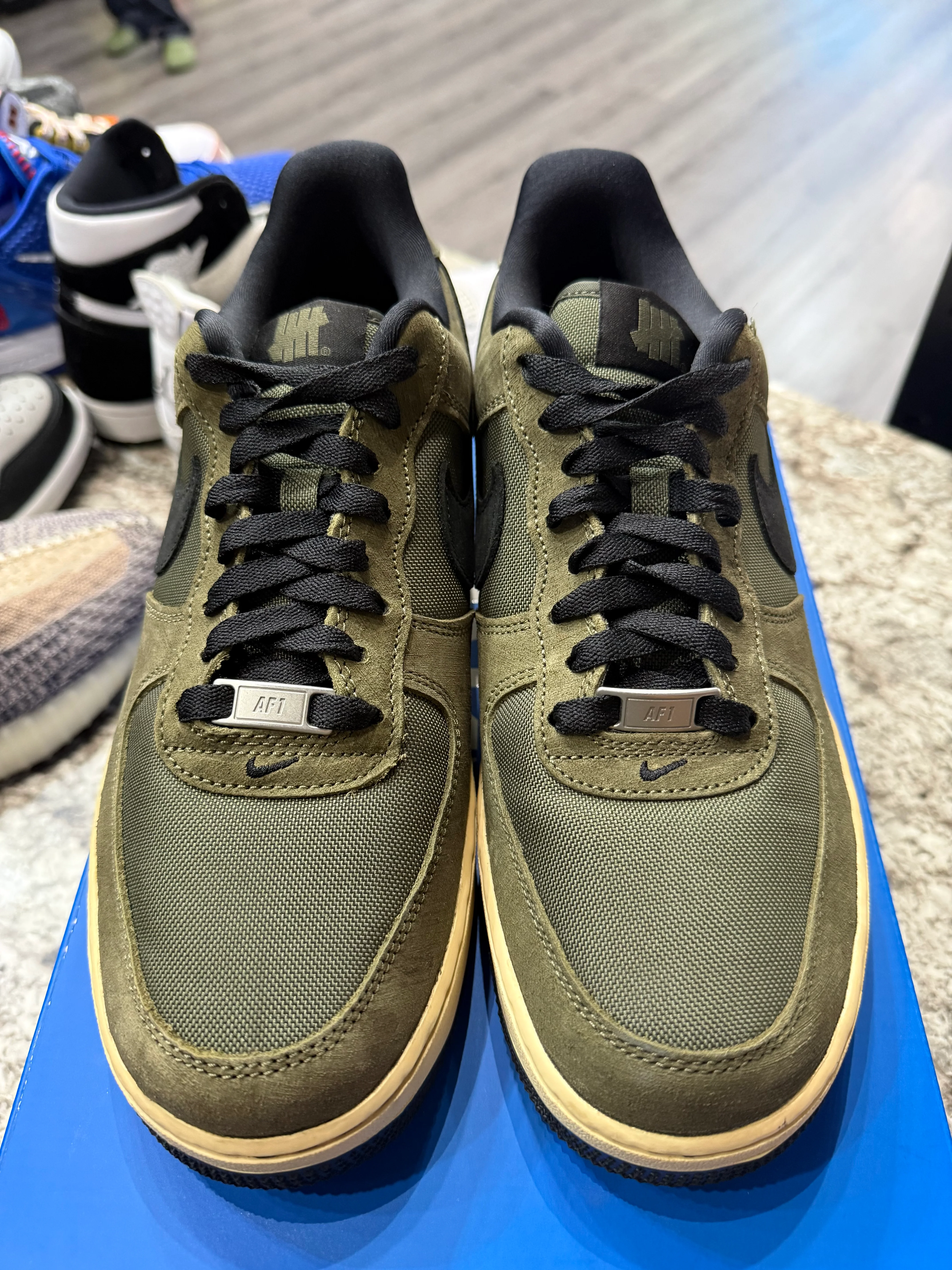 Nike Air Force 1 Low SP Undefeated Ballistic Dunk vs. AF1 - Image 2