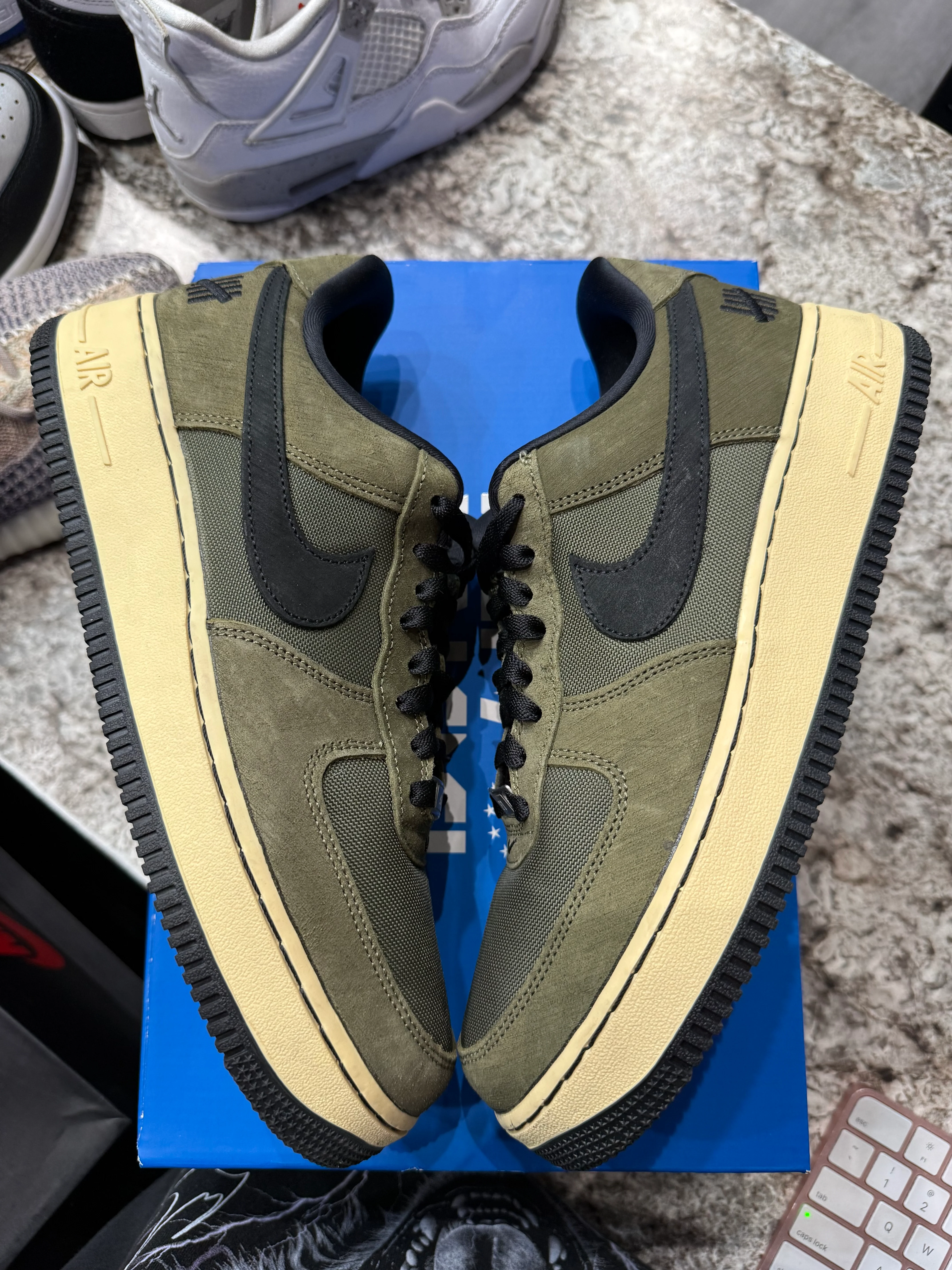 Nike Air Force 1 Low SP Undefeated Ballistic Dunk vs. AF1 - Image 3