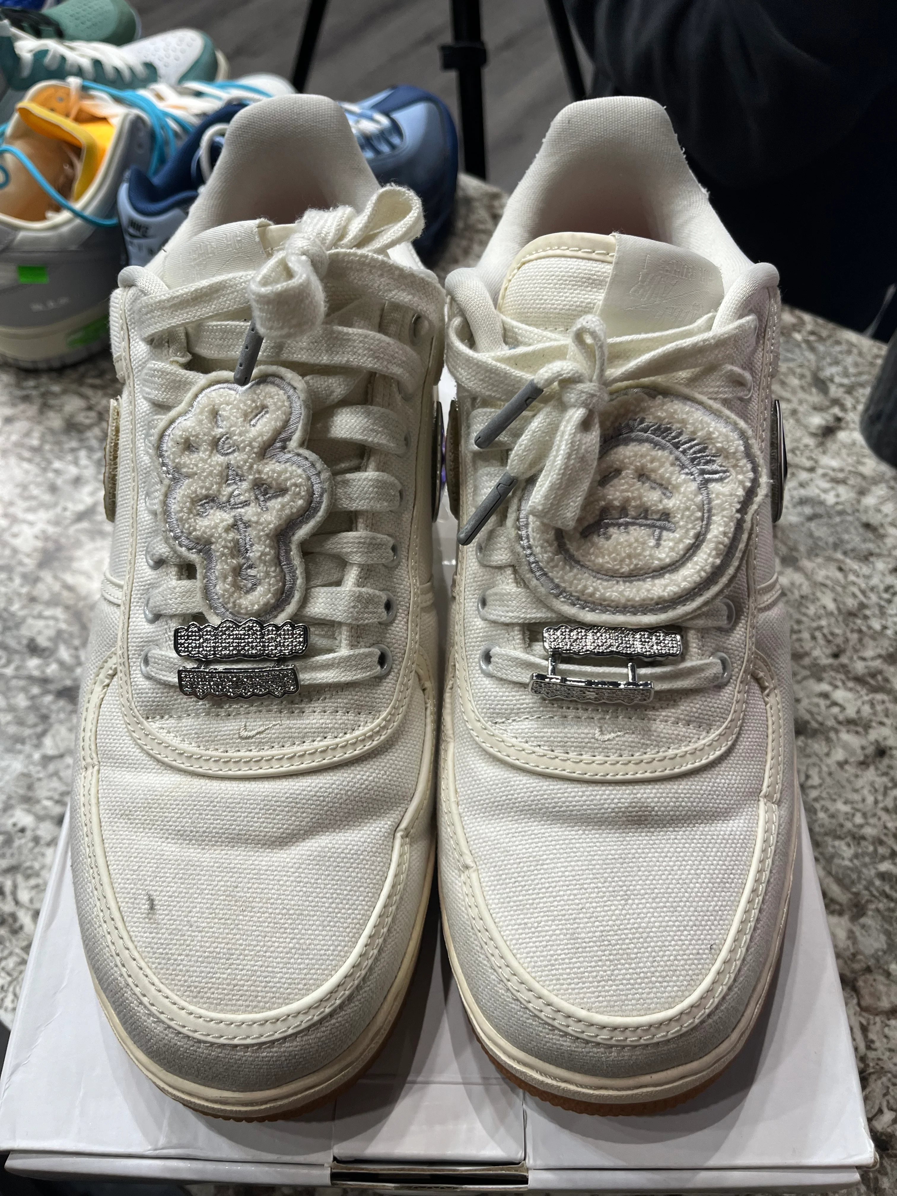 Nike Air Force 1 Low Travis Scott Sail - Image 2