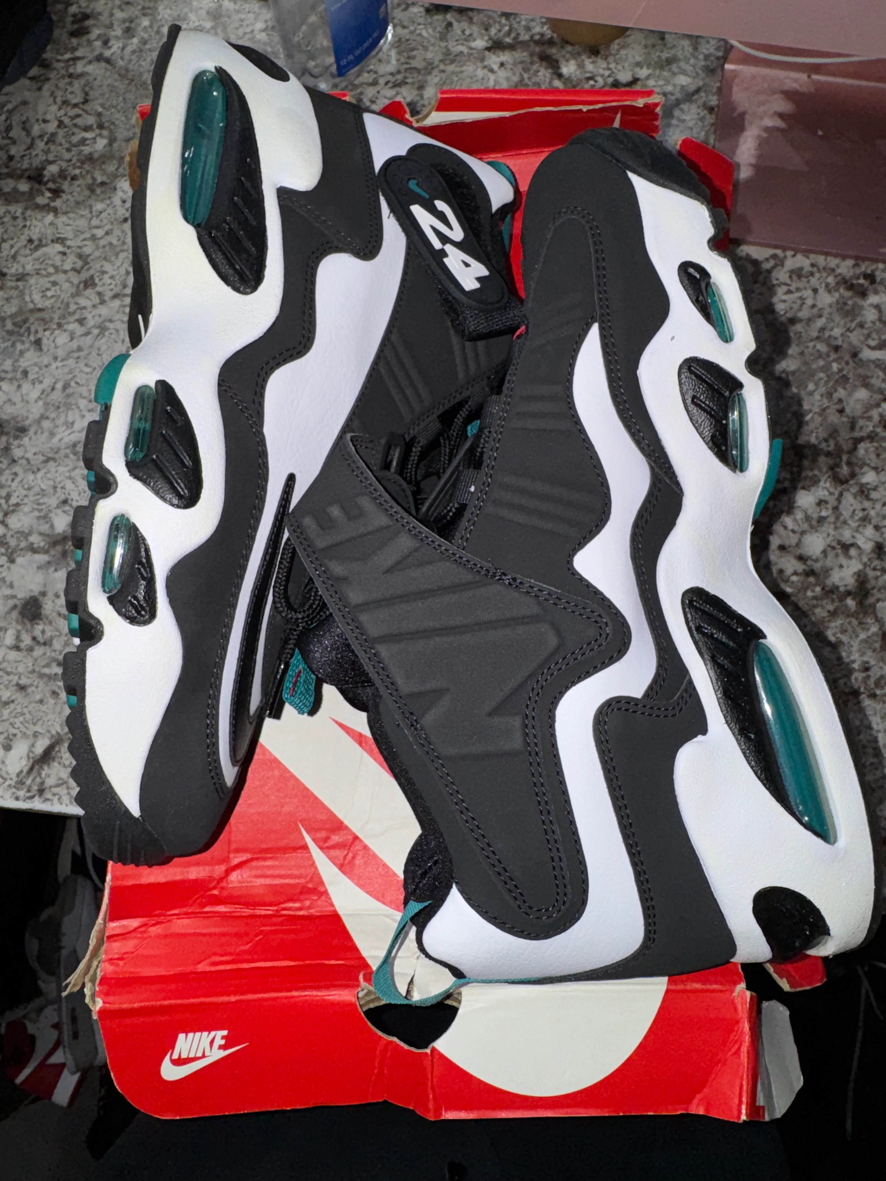 Nike Air Griffey Max 1 White Freshwater (2021) (DAMAGED BOX) - Image 3