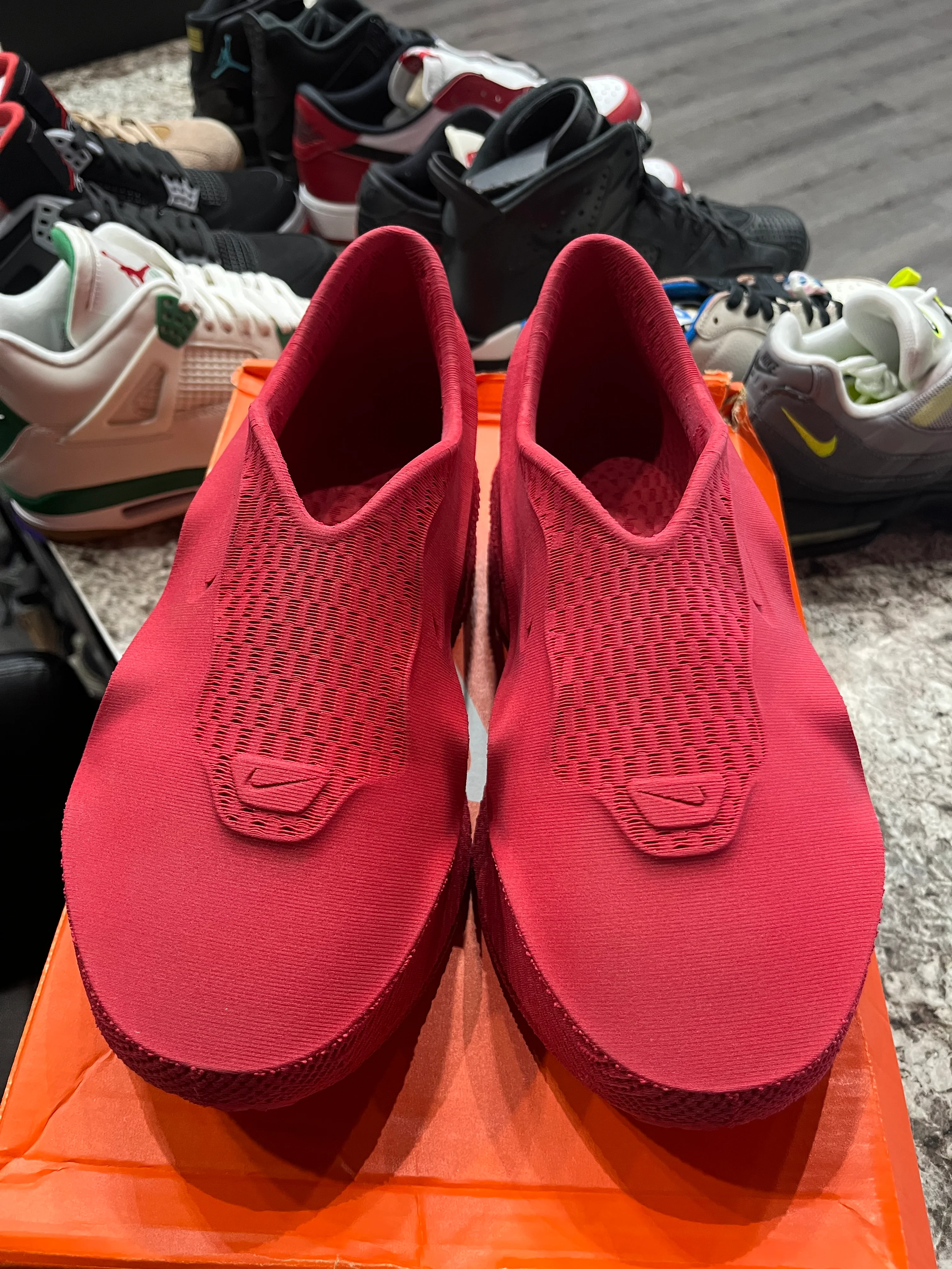 Nike Air Max 1000 Red - Image 2