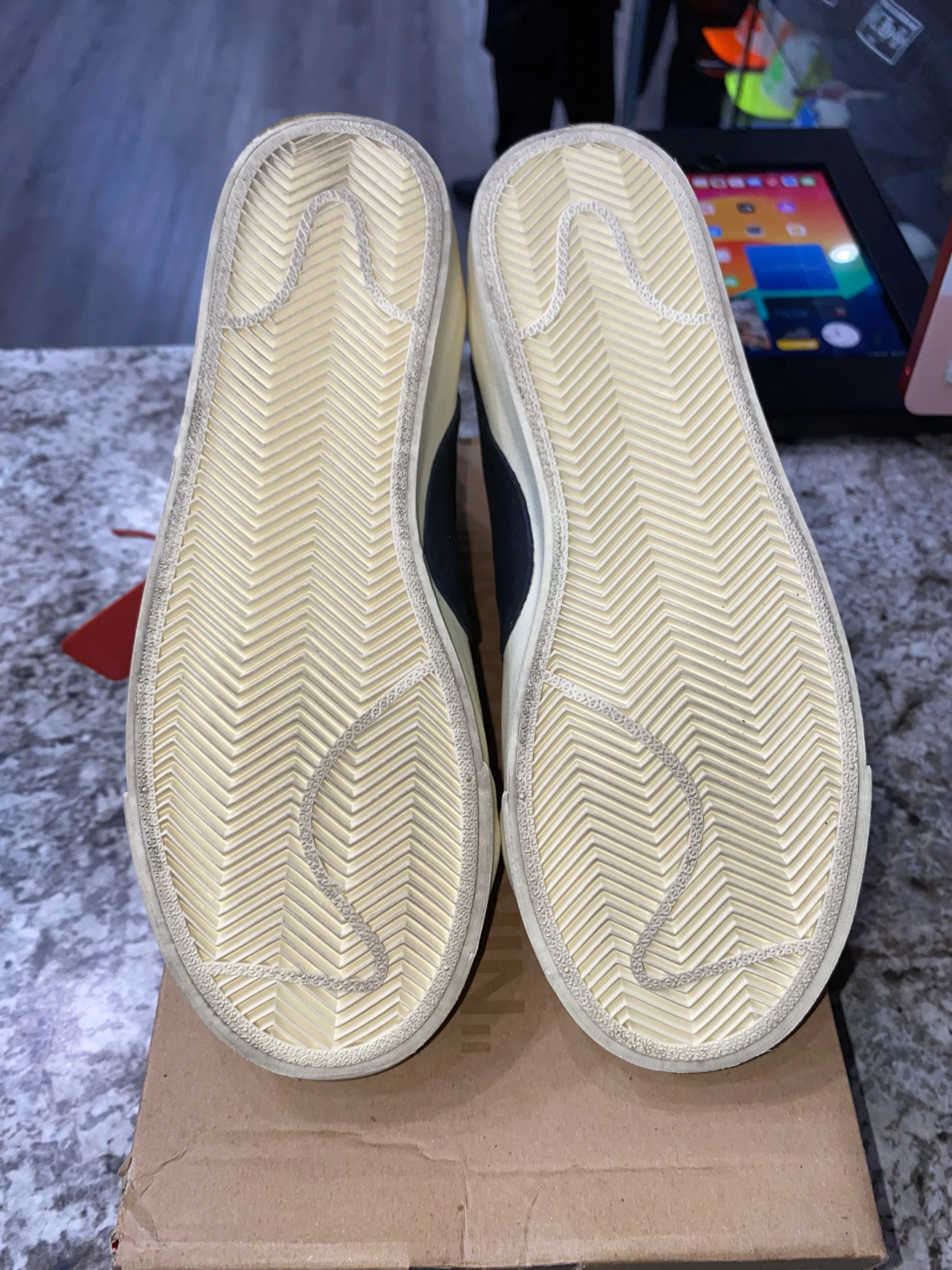 Nike Blazer Mid Off-White (DAMAGED BOX) - Image 2