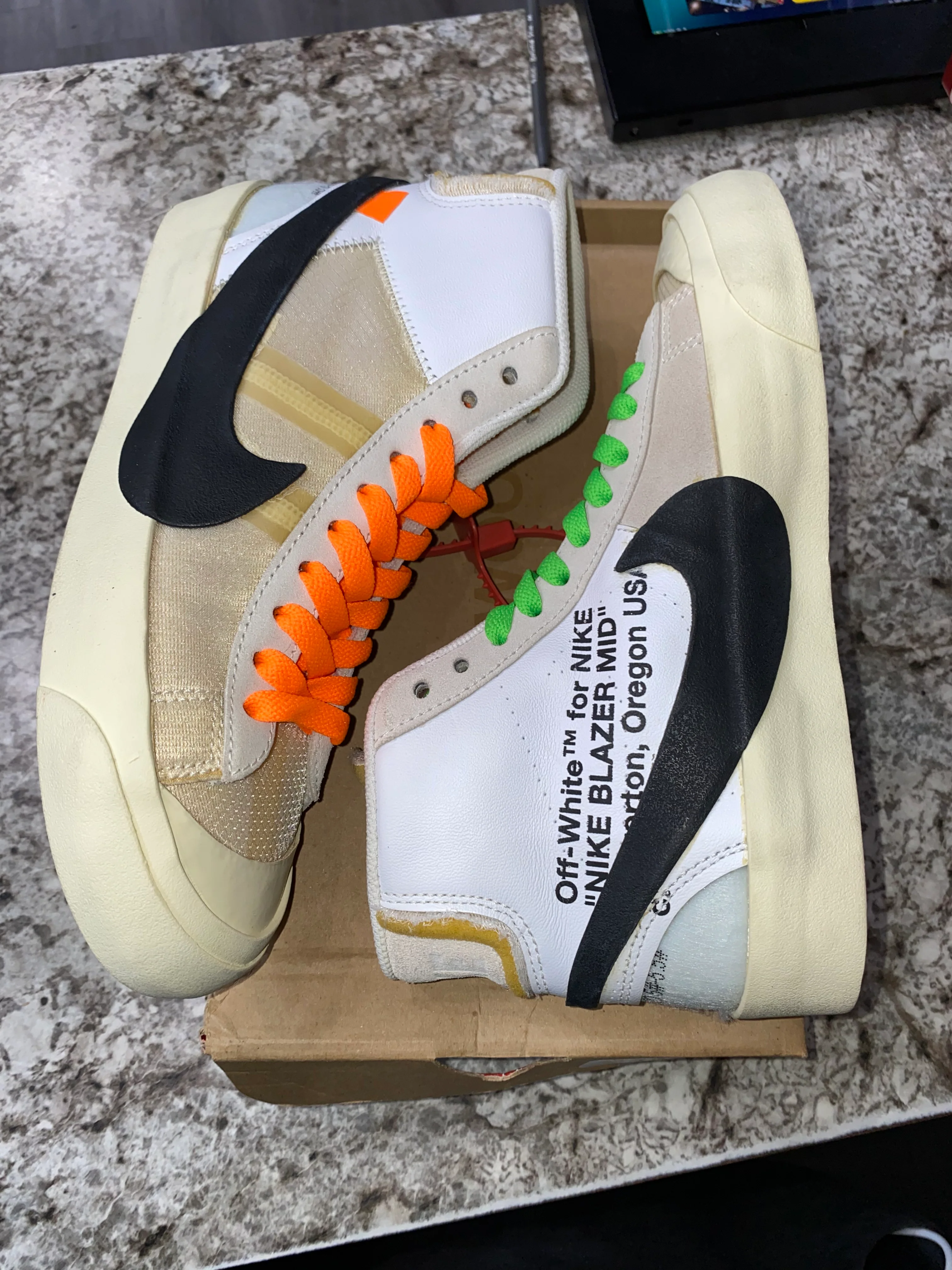 Nike Blazer Mid Off-White (DAMAGED BOX) - Image 3