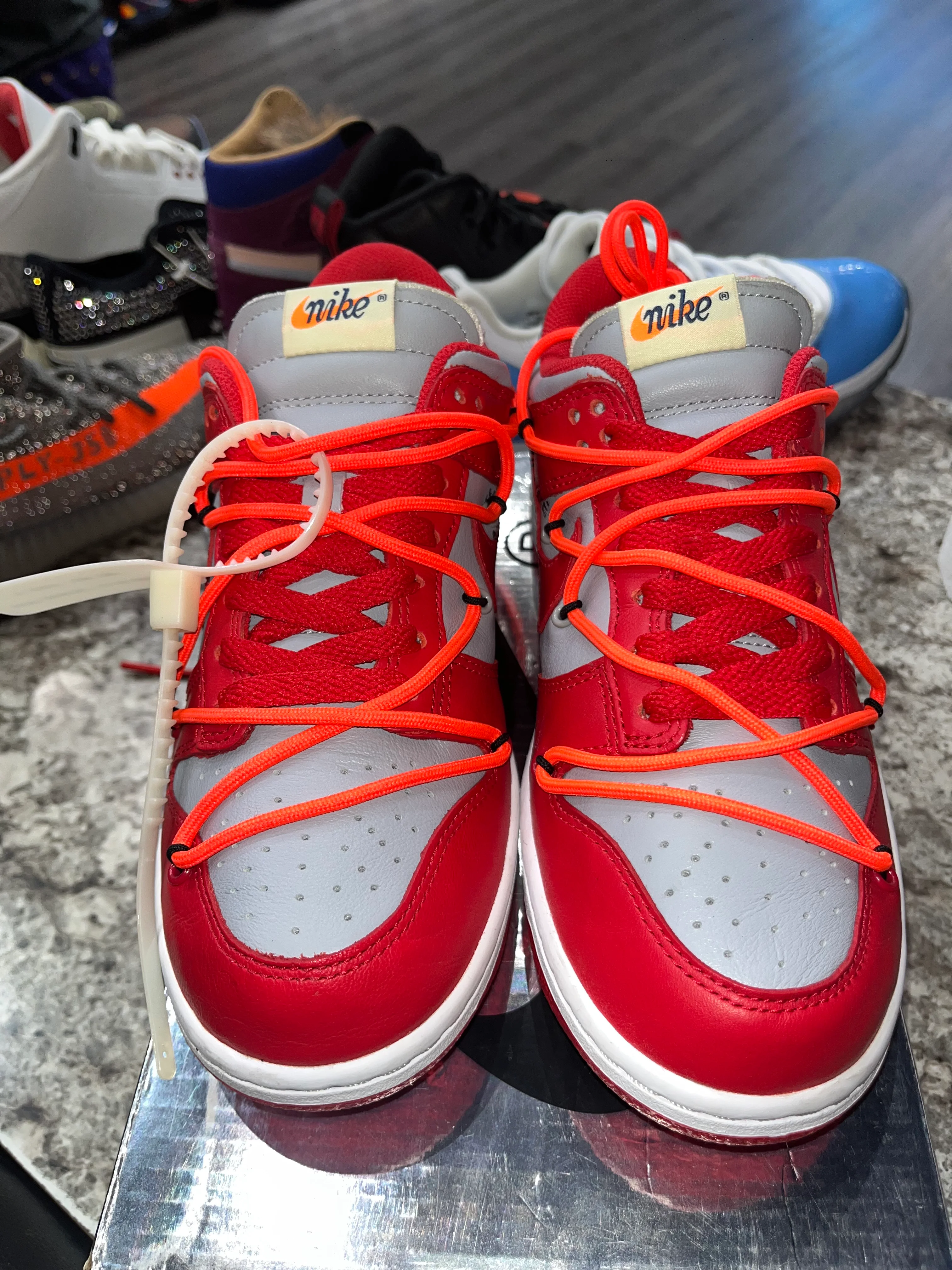 Nike Dunk Low Off-White University Red - Image 2