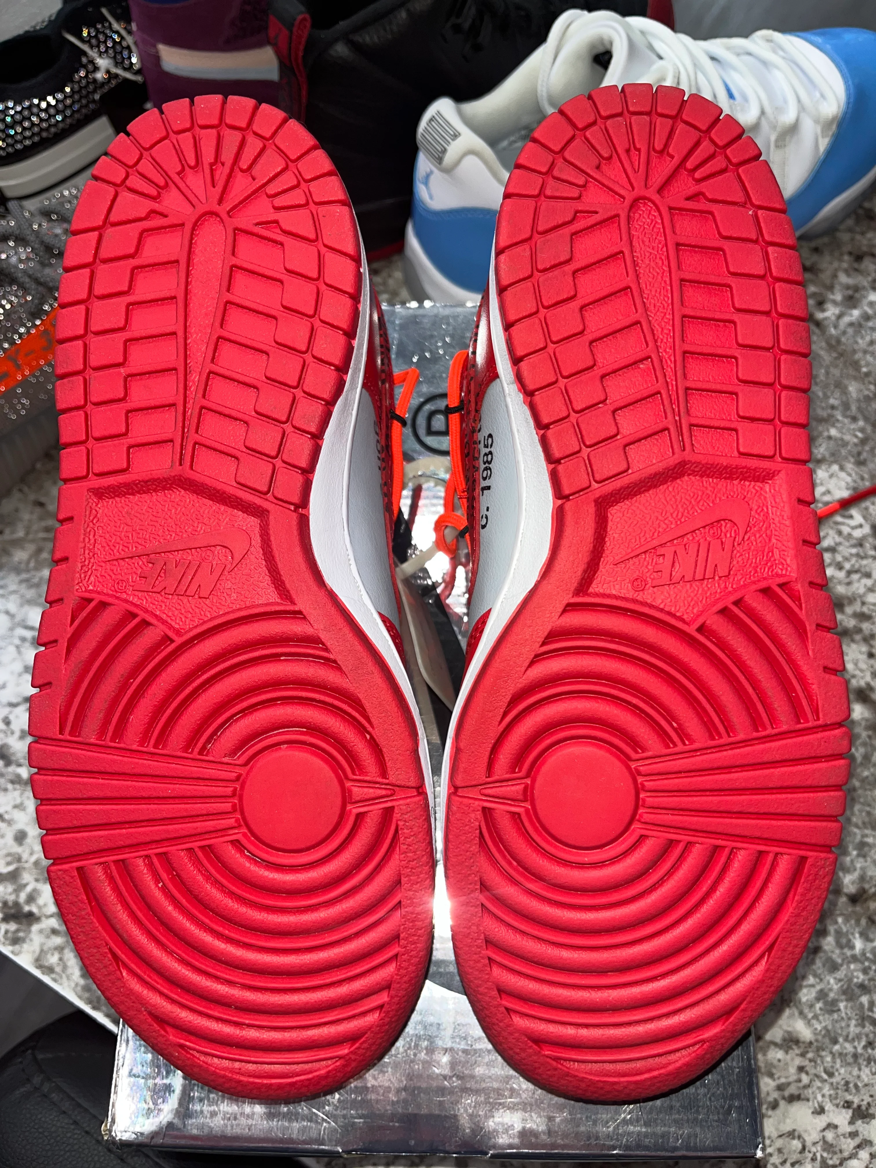 Nike Dunk Low Off-White University Red - Image 5