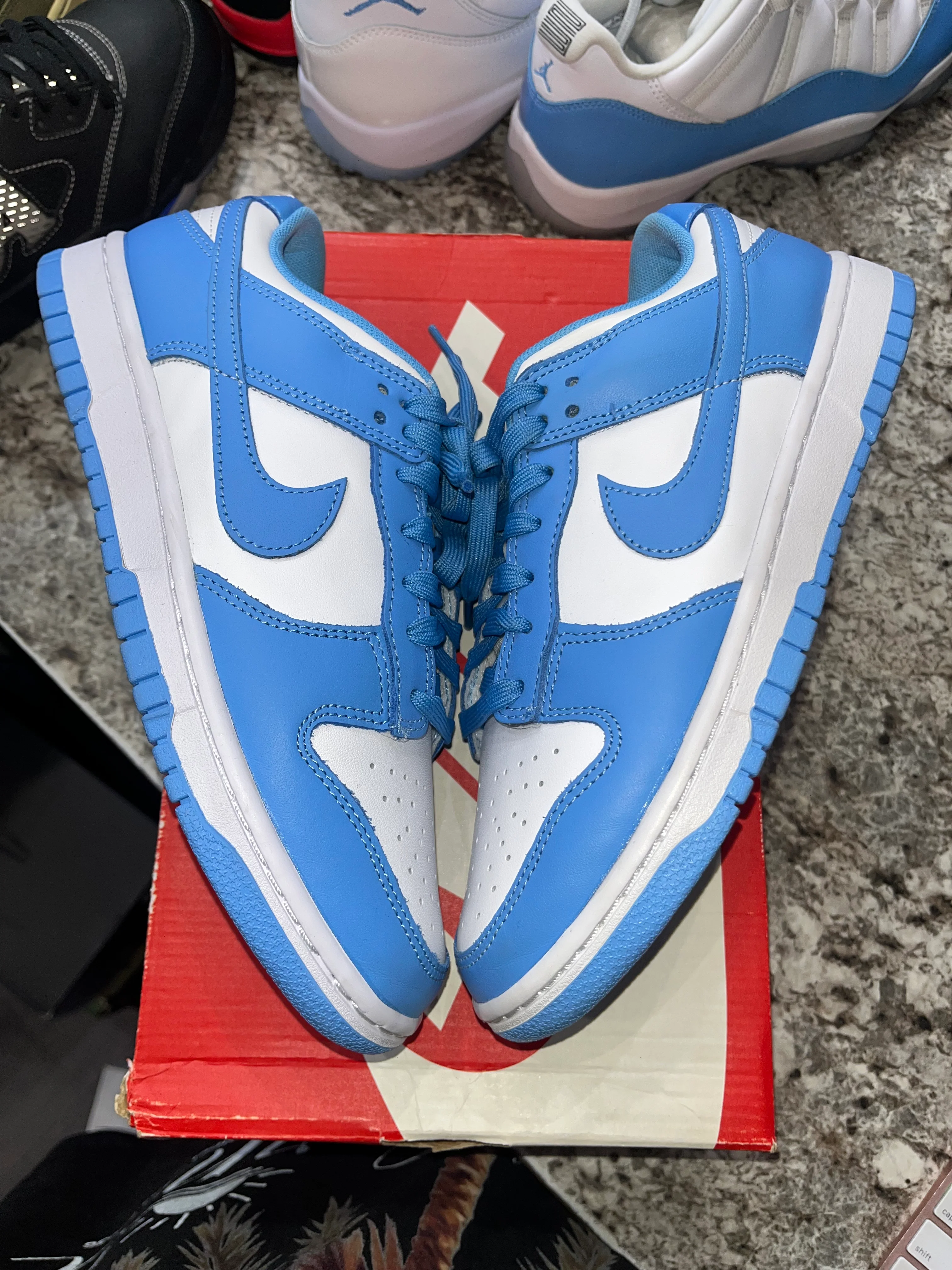 Nike Dunk Low UNC (2021) - Image 2