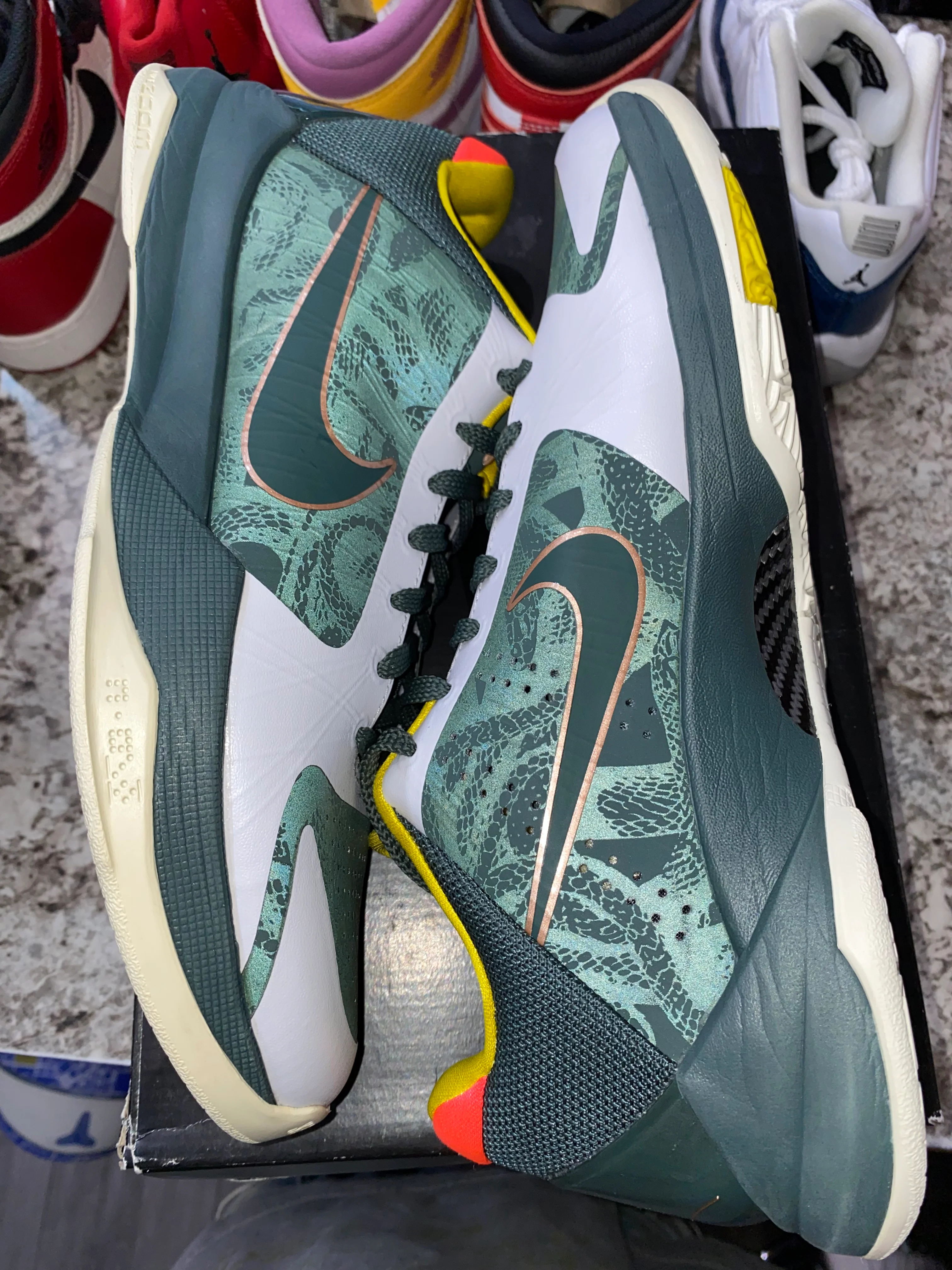 Nike Kobe 5 Protro EYBL Girls (2020) (DAMAGED BOX) - Image 3