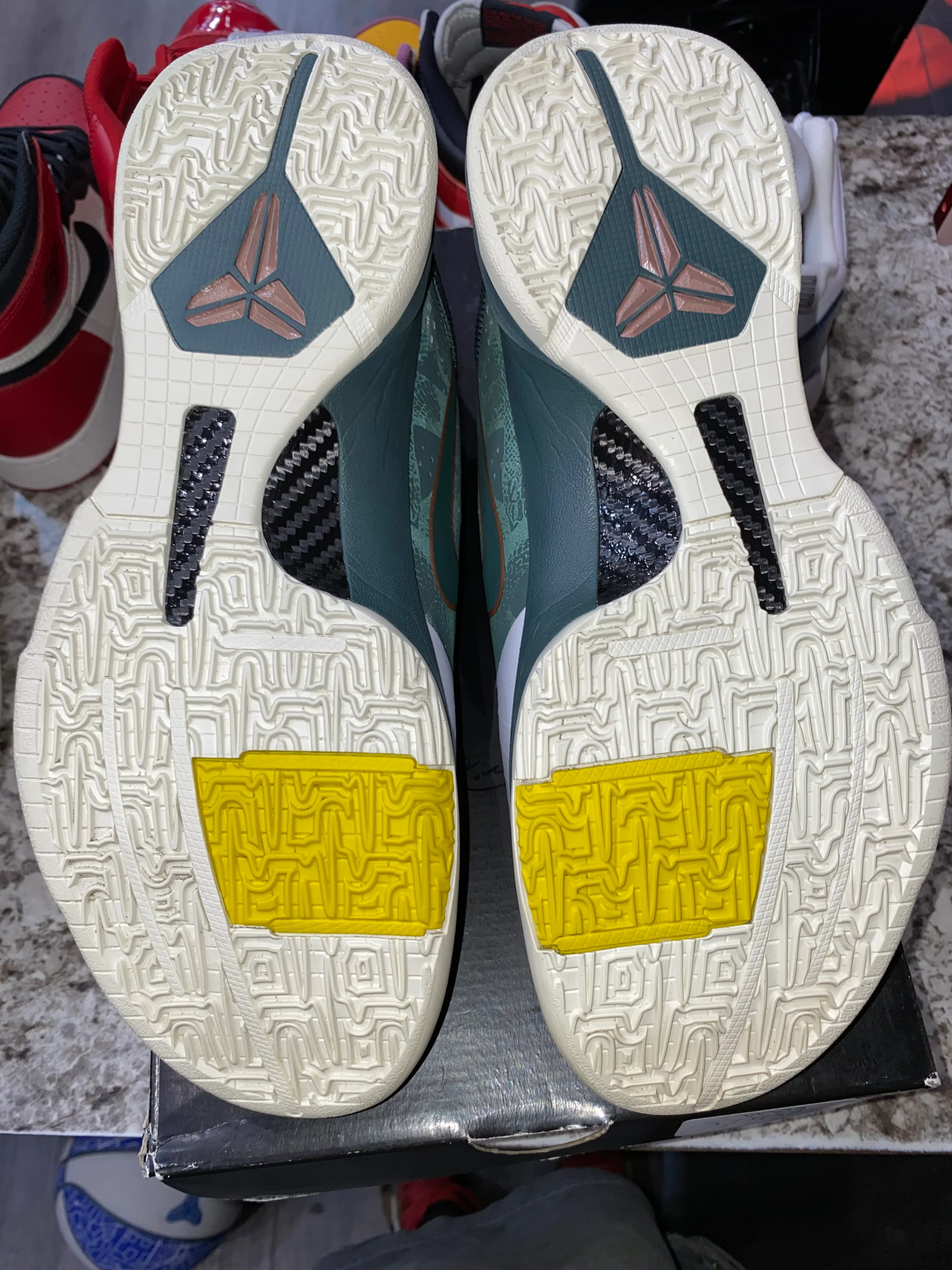Nike Kobe 5 Protro EYBL Girls (2020) (DAMAGED BOX) - Image 5