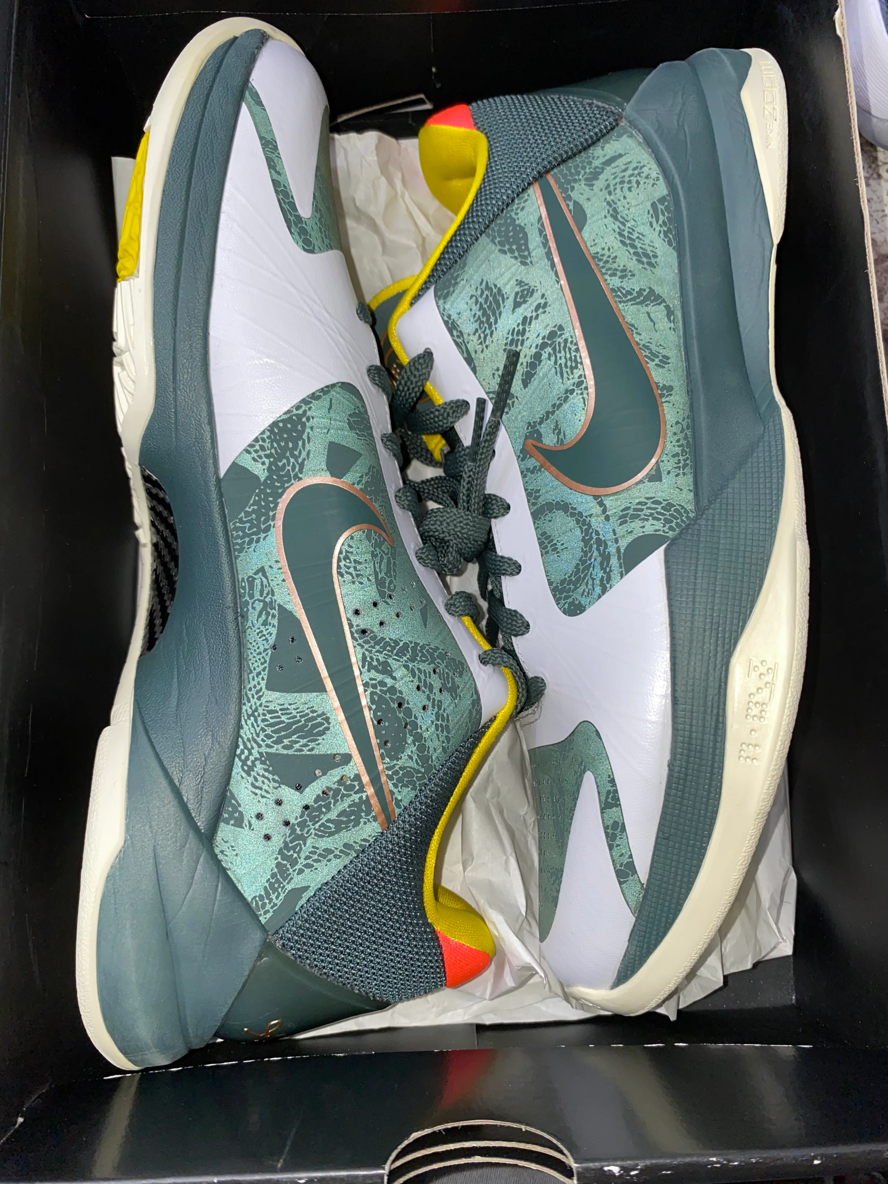 Nike Kobe 5 Protro EYBL Girls (2020) (DAMAGED BOX) - Image 6