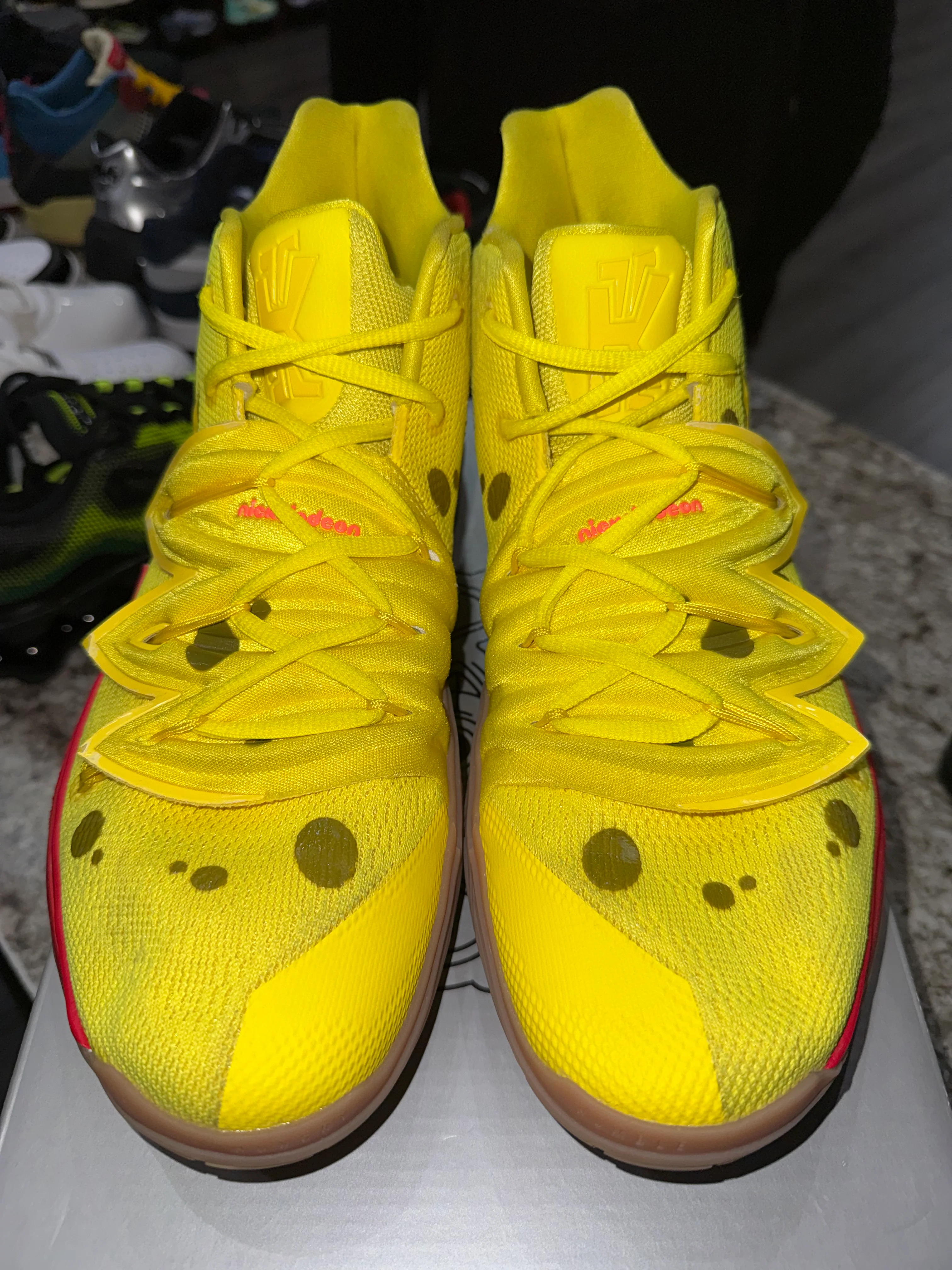 Nike Kyrie 5 Spongebob Squarepants