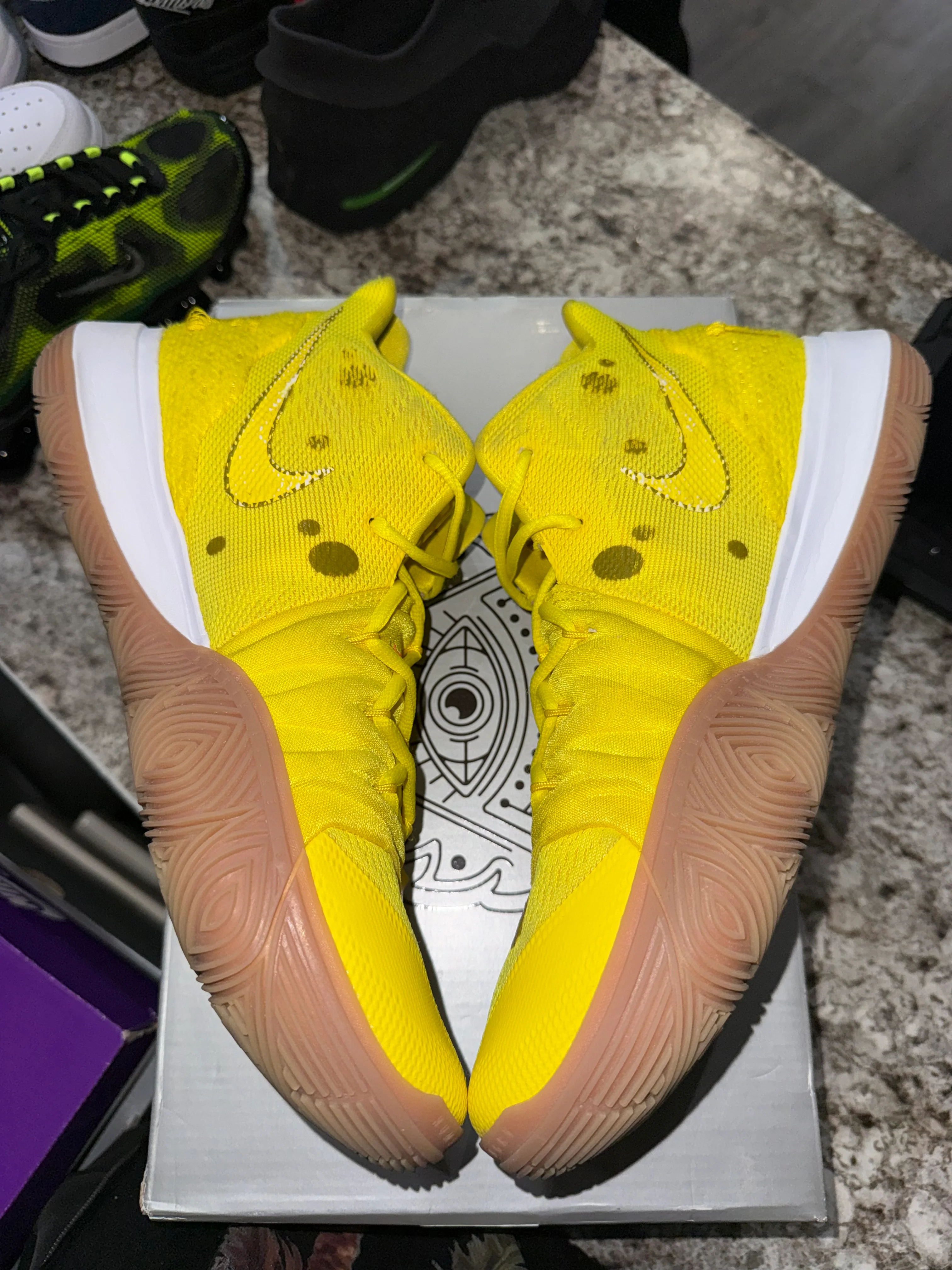 Nike Kyrie 5 Spongebob Squarepants - Image 3