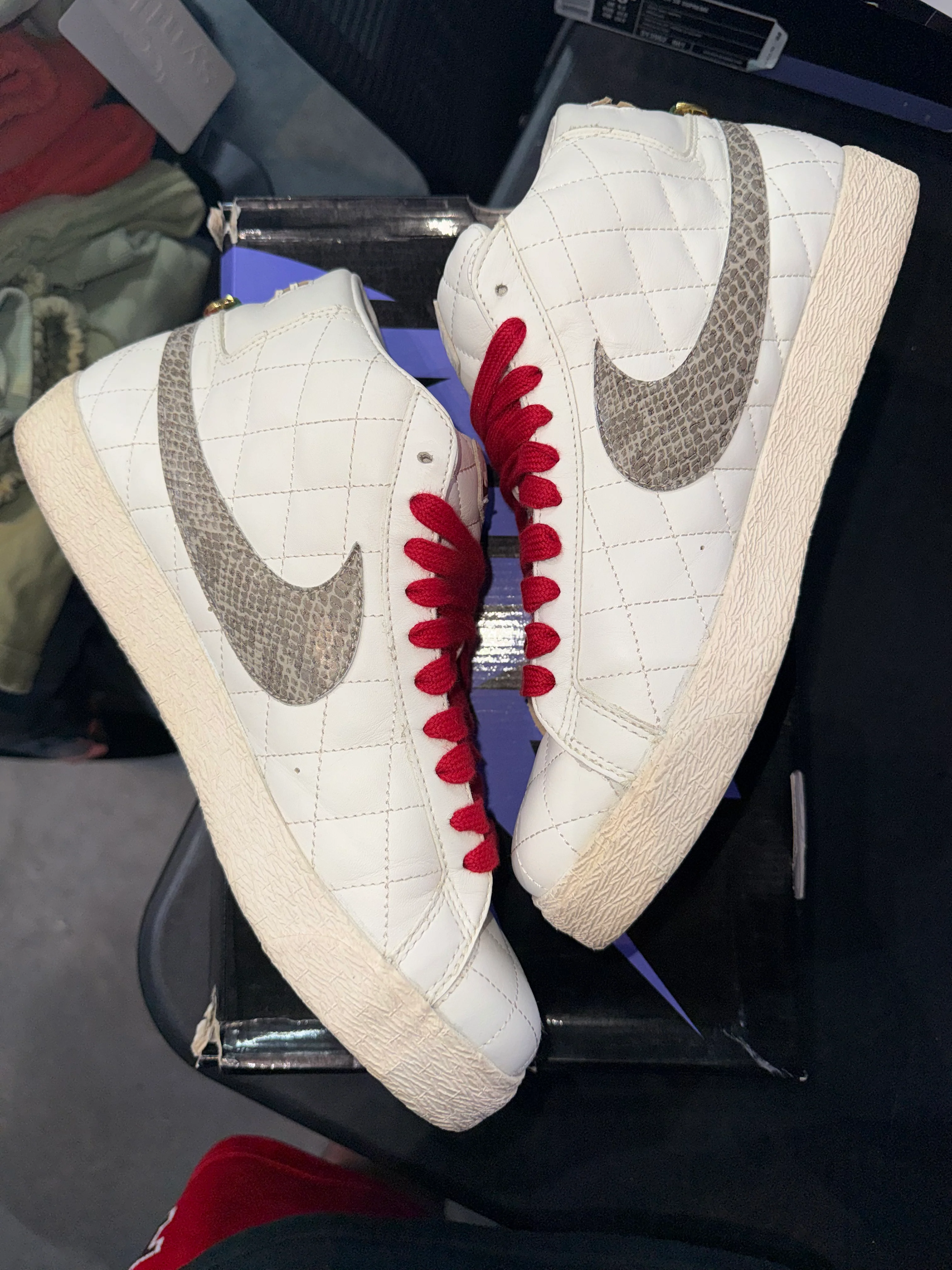 Nike SB Blazer Supreme  White (2006) - Image 3