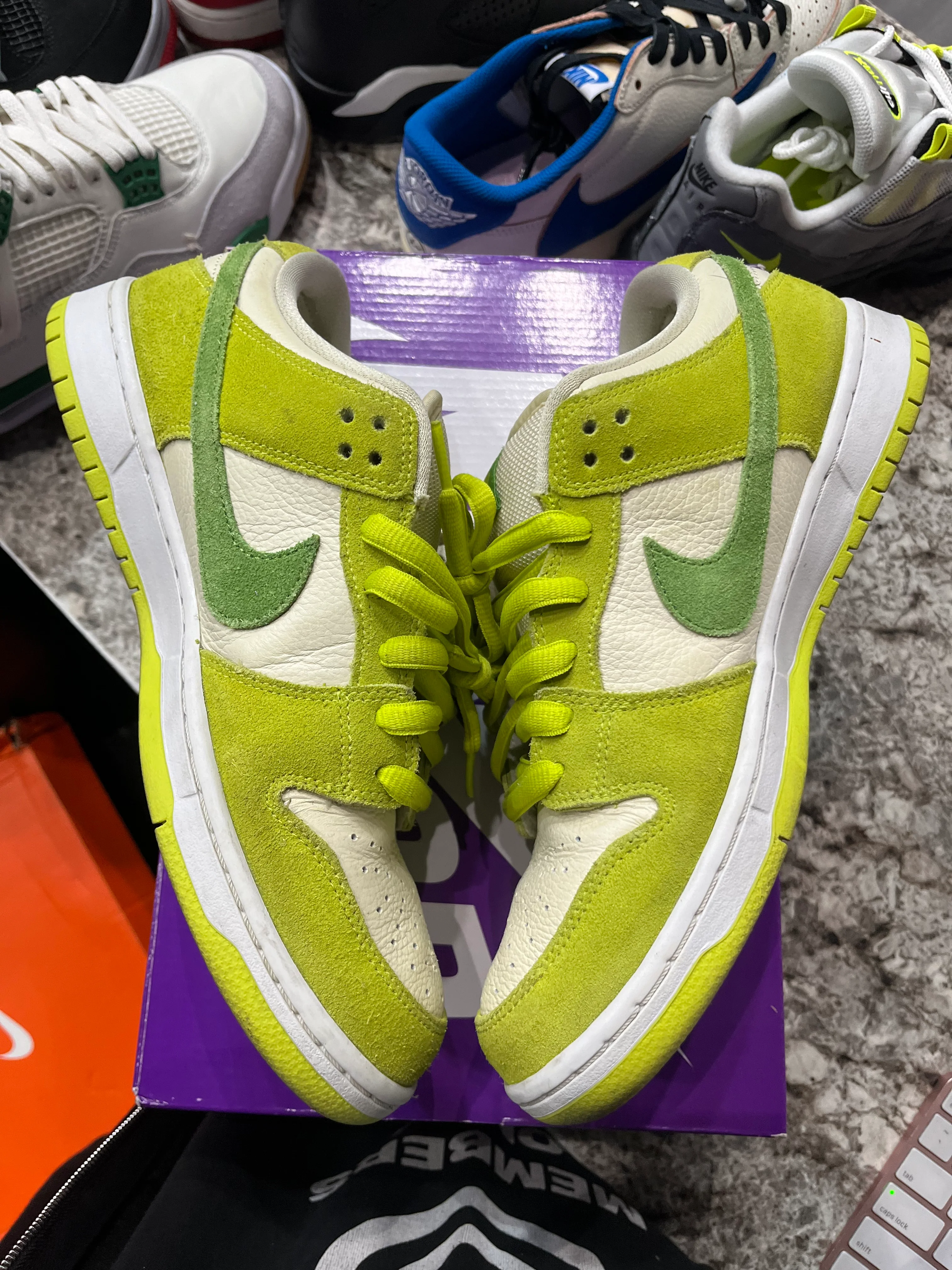 Nike SB Dunk Low Green Apple - Image 4