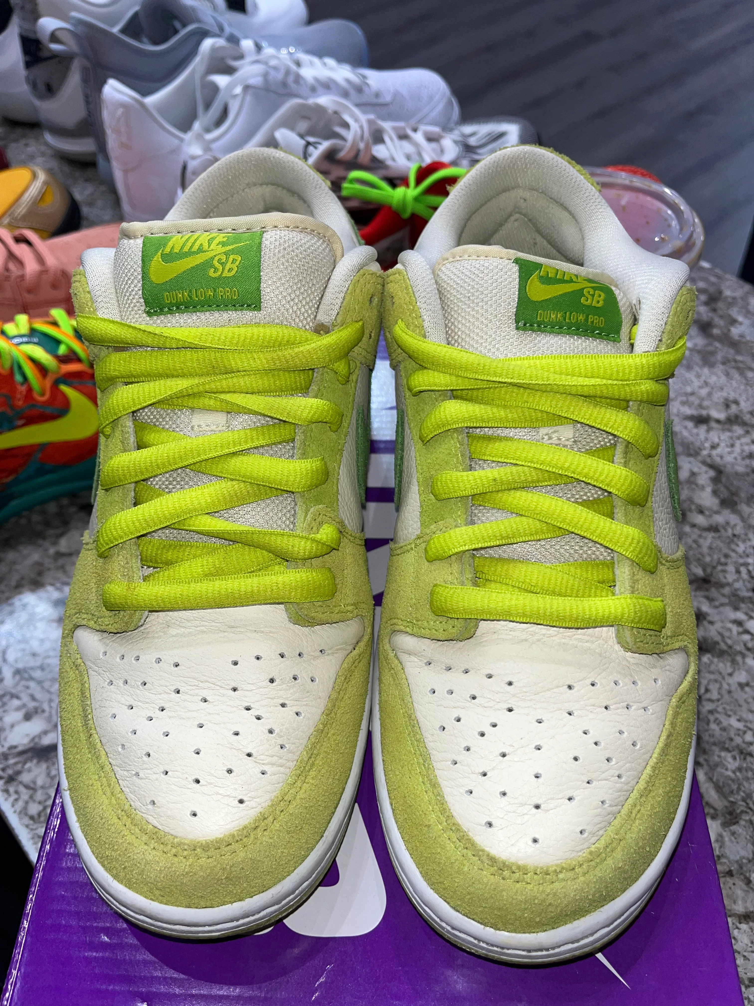 Nike SB Dunk Low Green Apple - Image 2