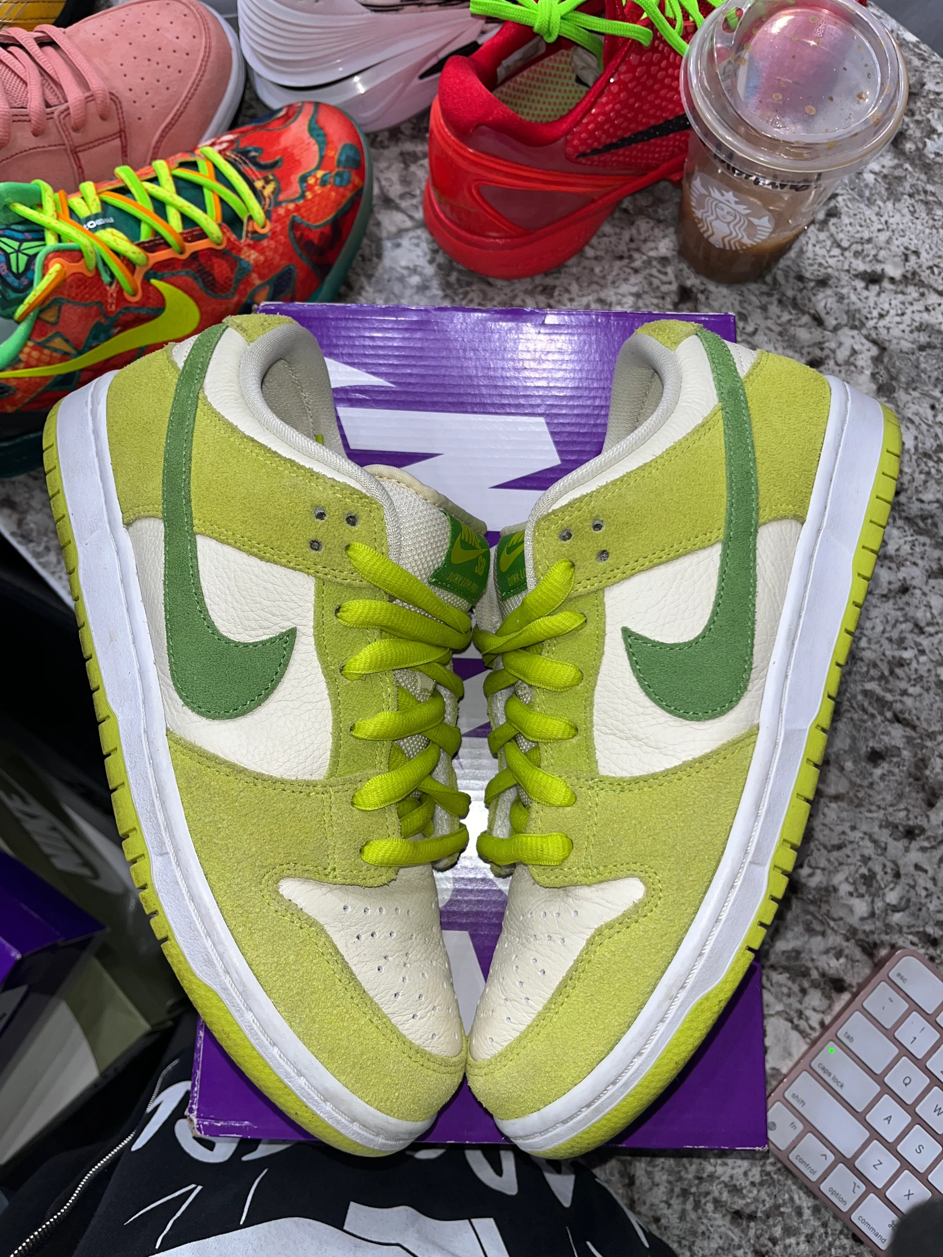 Nike SB Dunk Low Green Apple - Image 3