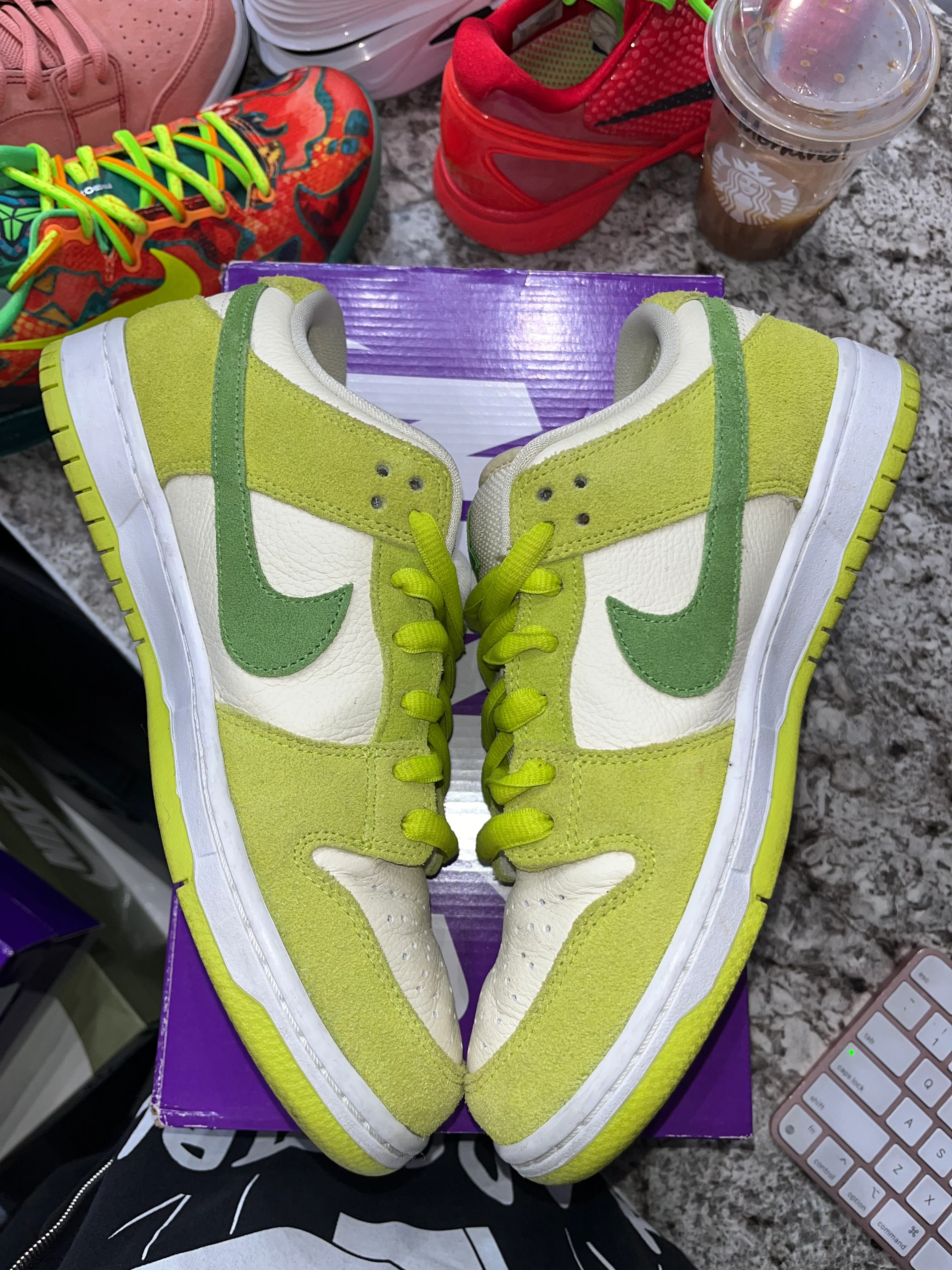 Nike SB Dunk Low Green Apple - Image 4