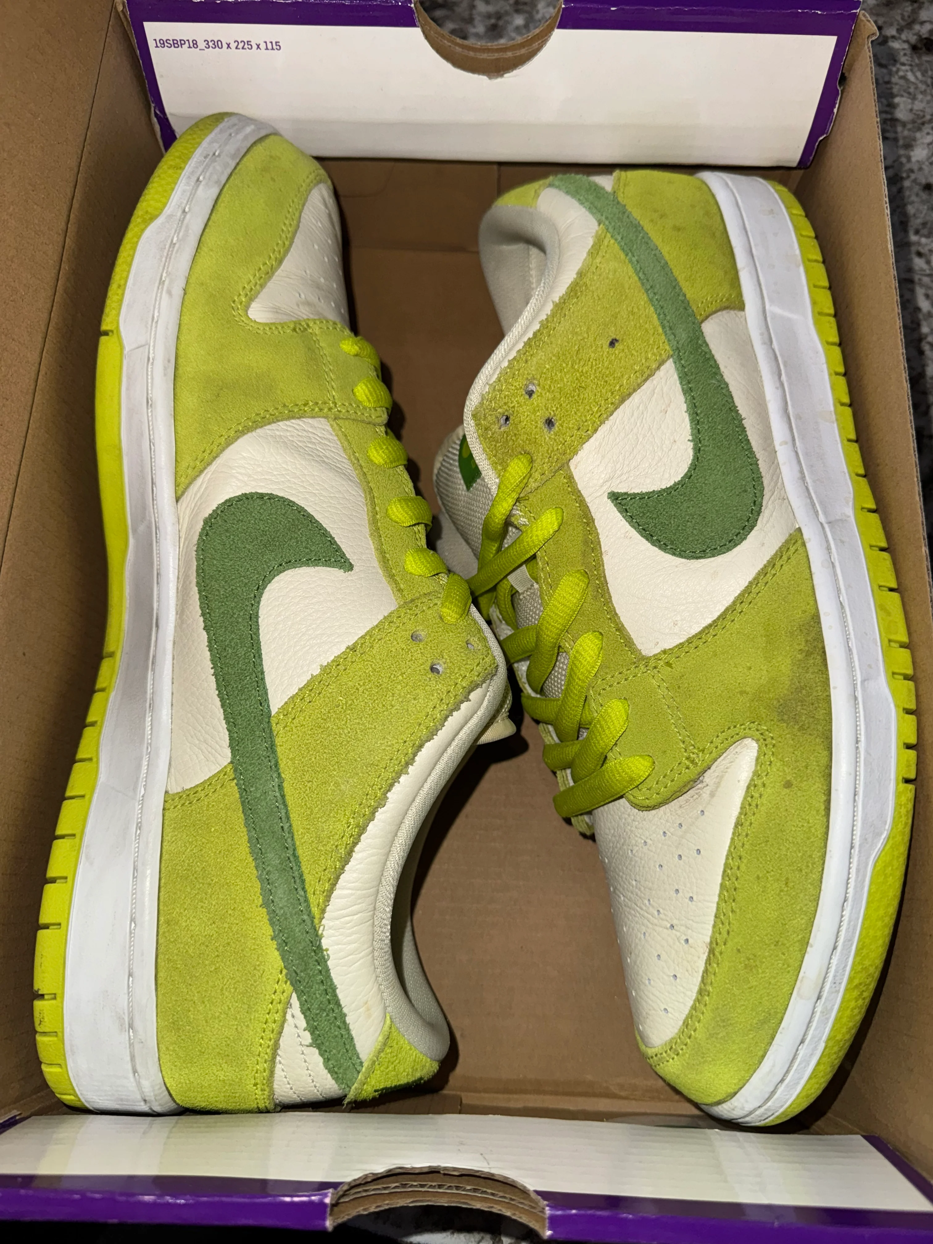 Nike SB Dunk Low Green Apple (DAMAGED BOX) - Image 6