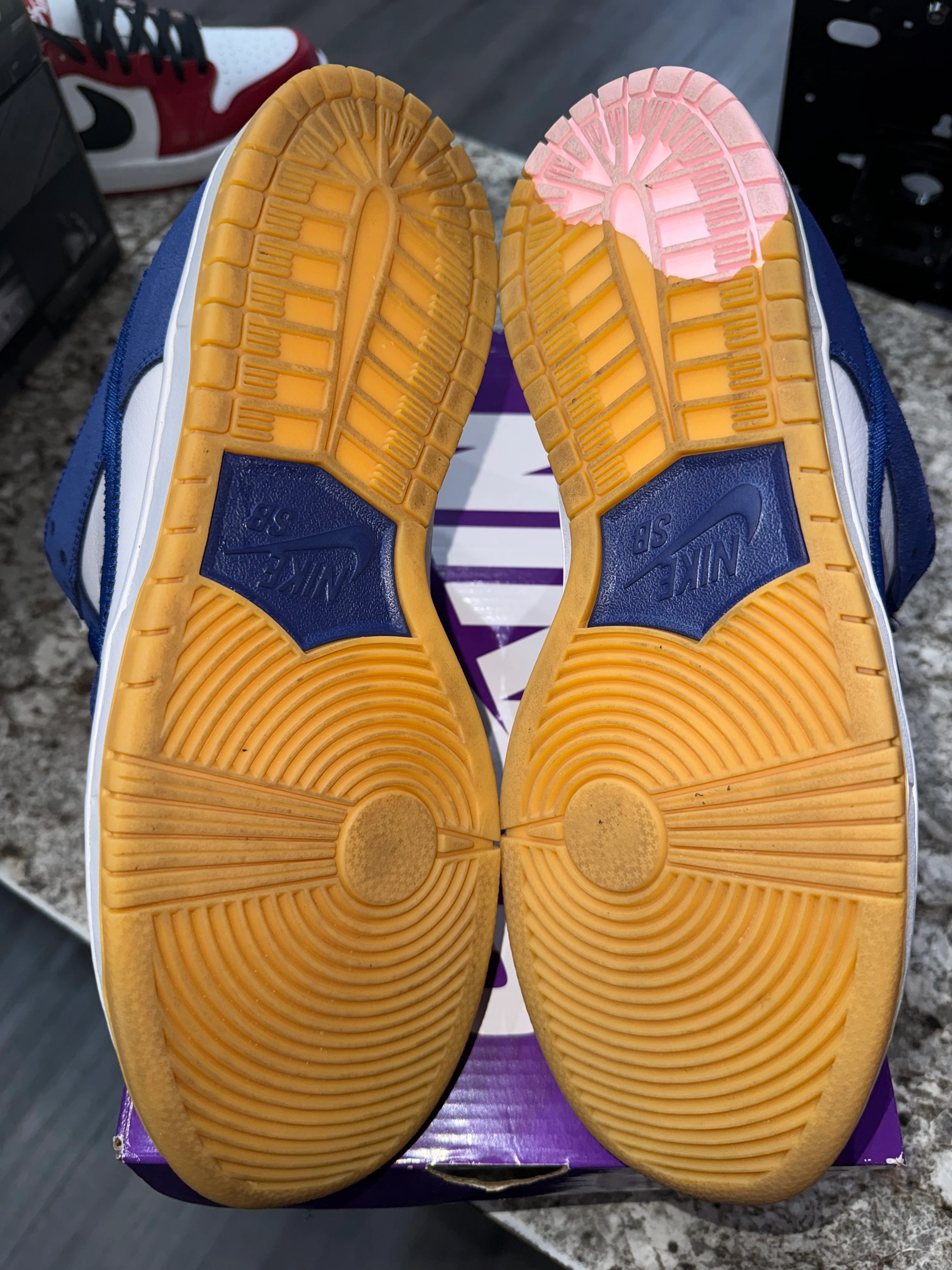 Nike SB Dunk Low Los Angeles Dodgers - Image 4