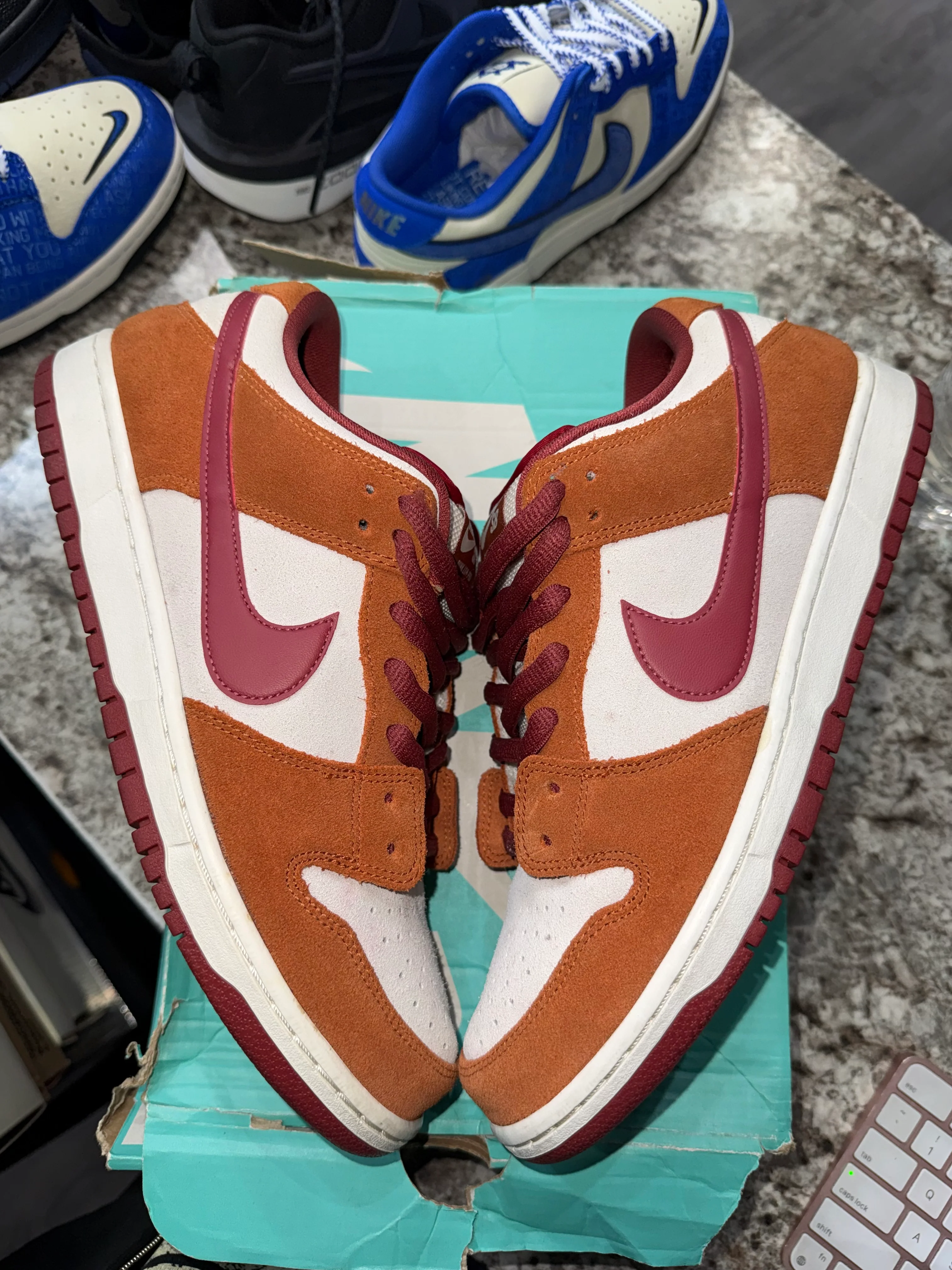 Nike SB Dunk Low Pro Dark Russet Cedar - Image 3