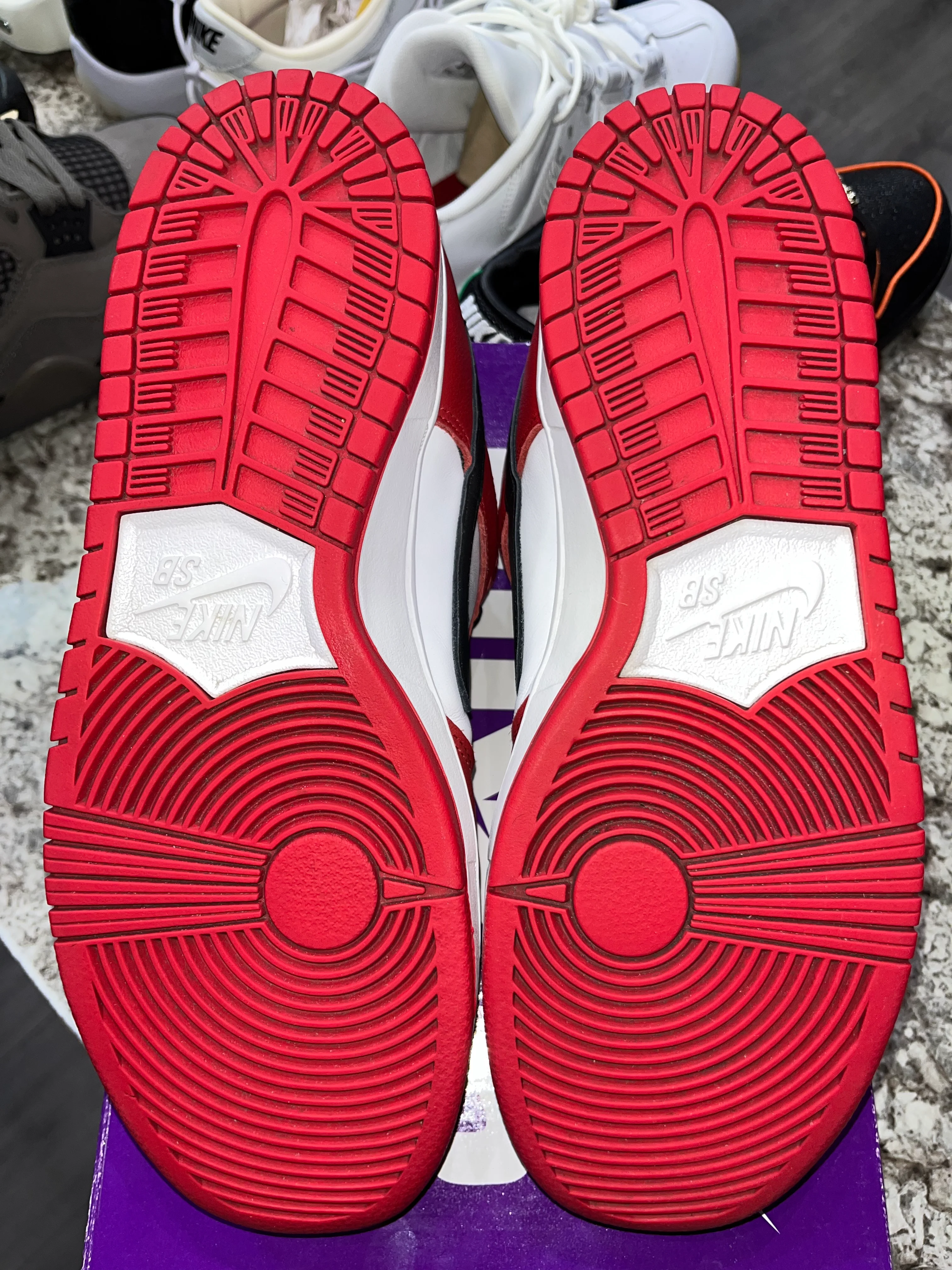 Nike SB Dunk Low Pro J-Pack Chicago - Image 4