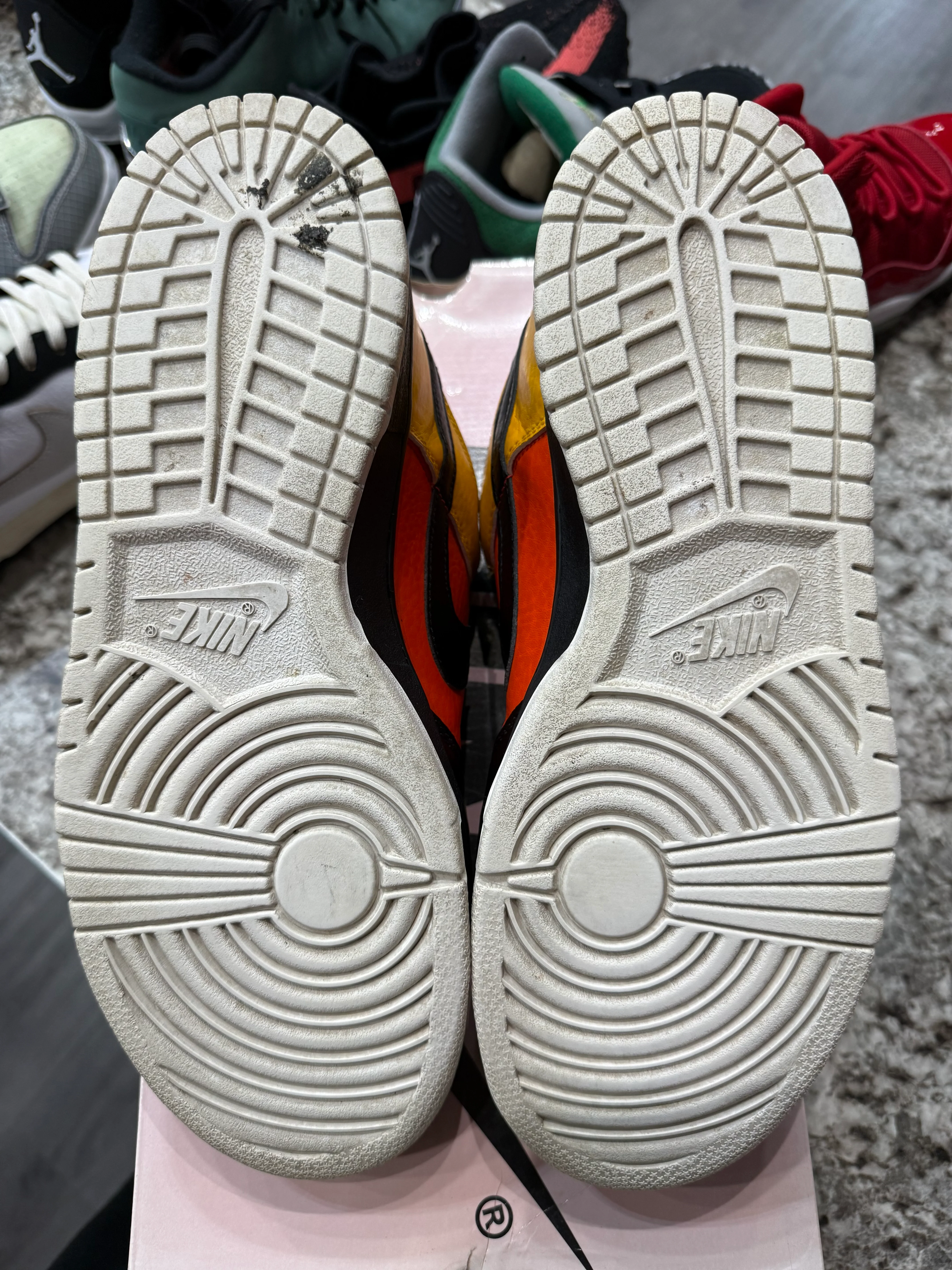 Nike SB Dunk Low Raygun - Image 5