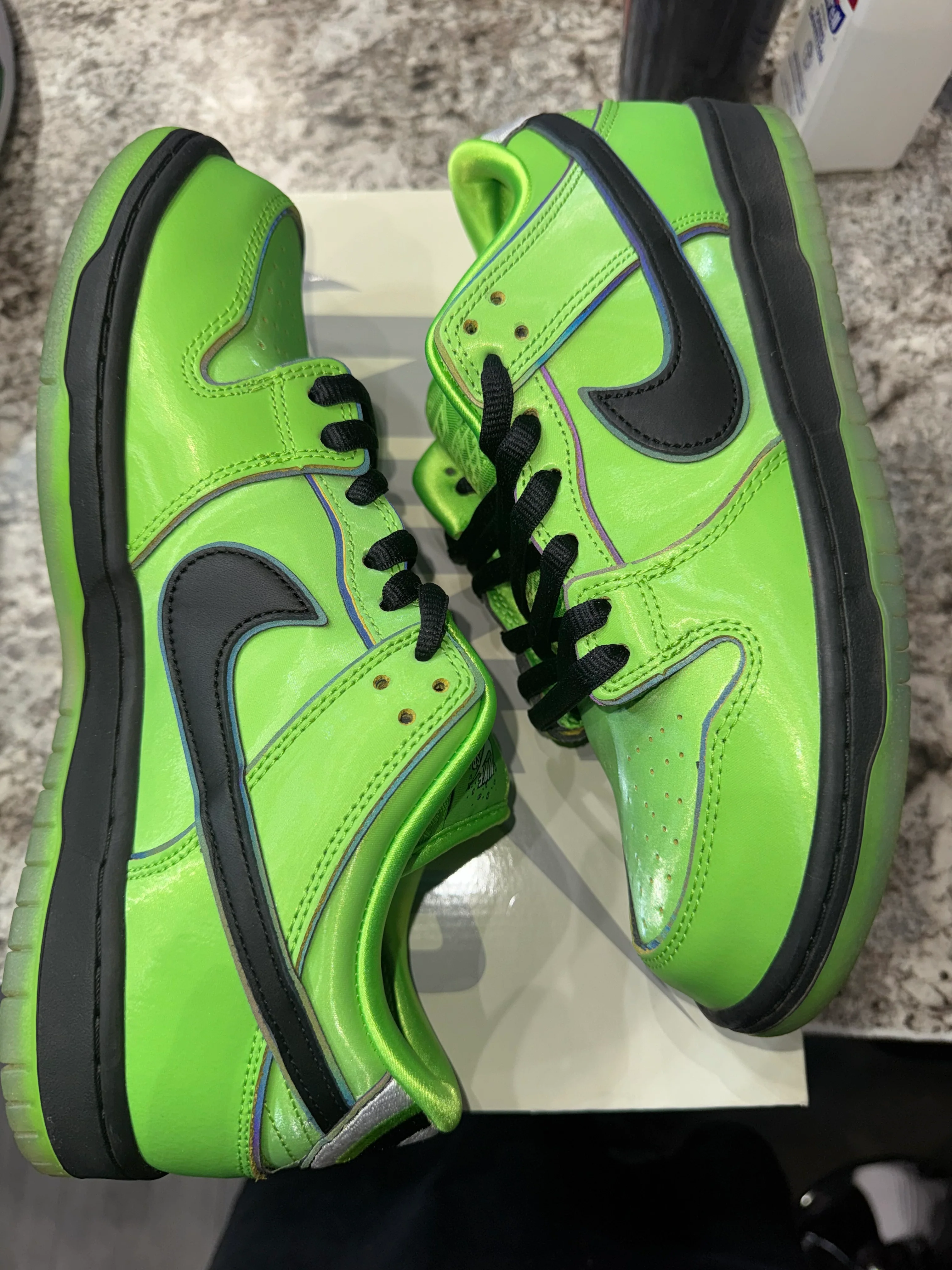 Nike SB Dunk Low The Powerpuff Girls Buttercup - Image 3