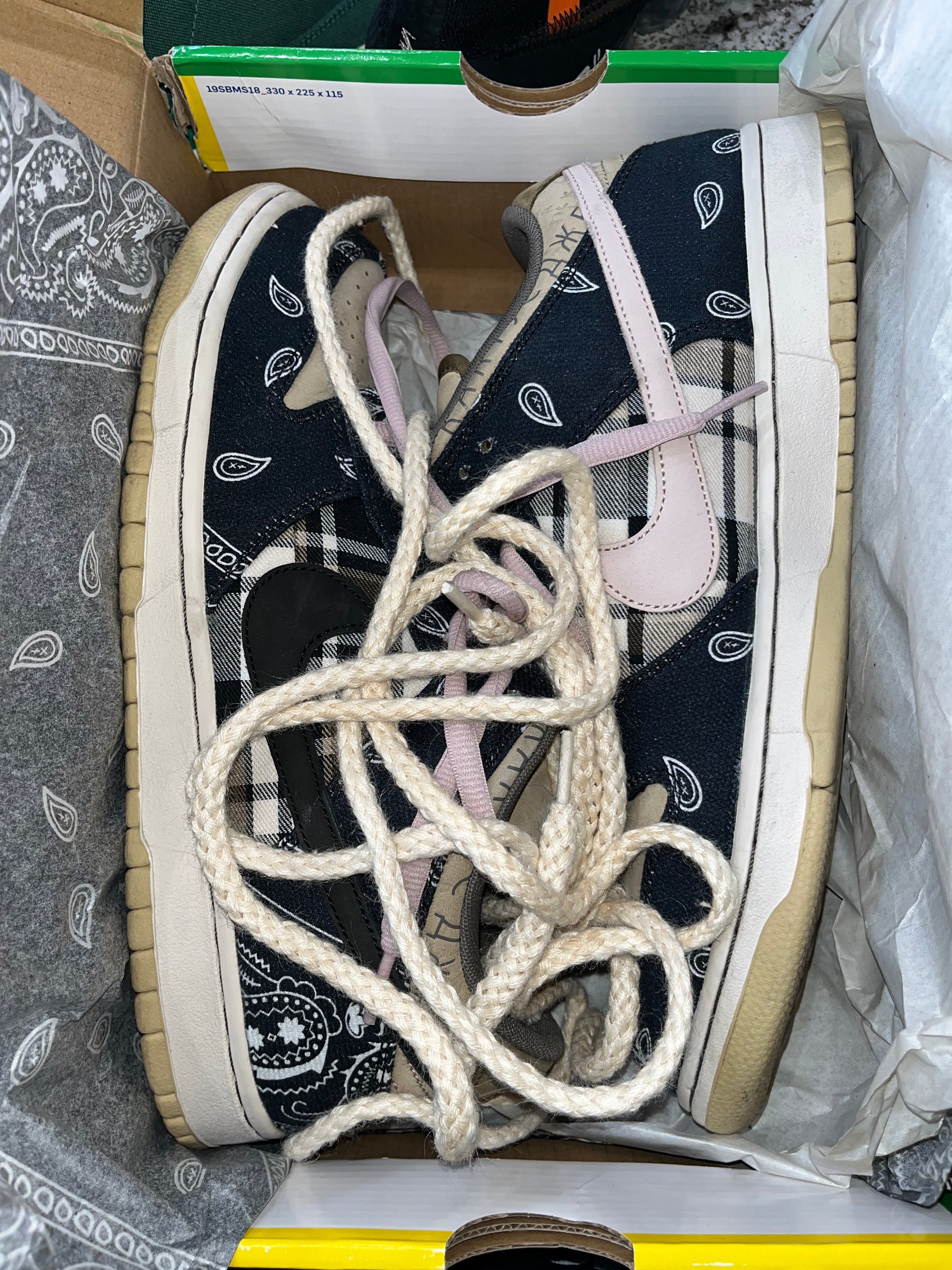 Nike SB Dunk Low Travis Scott - Image 6